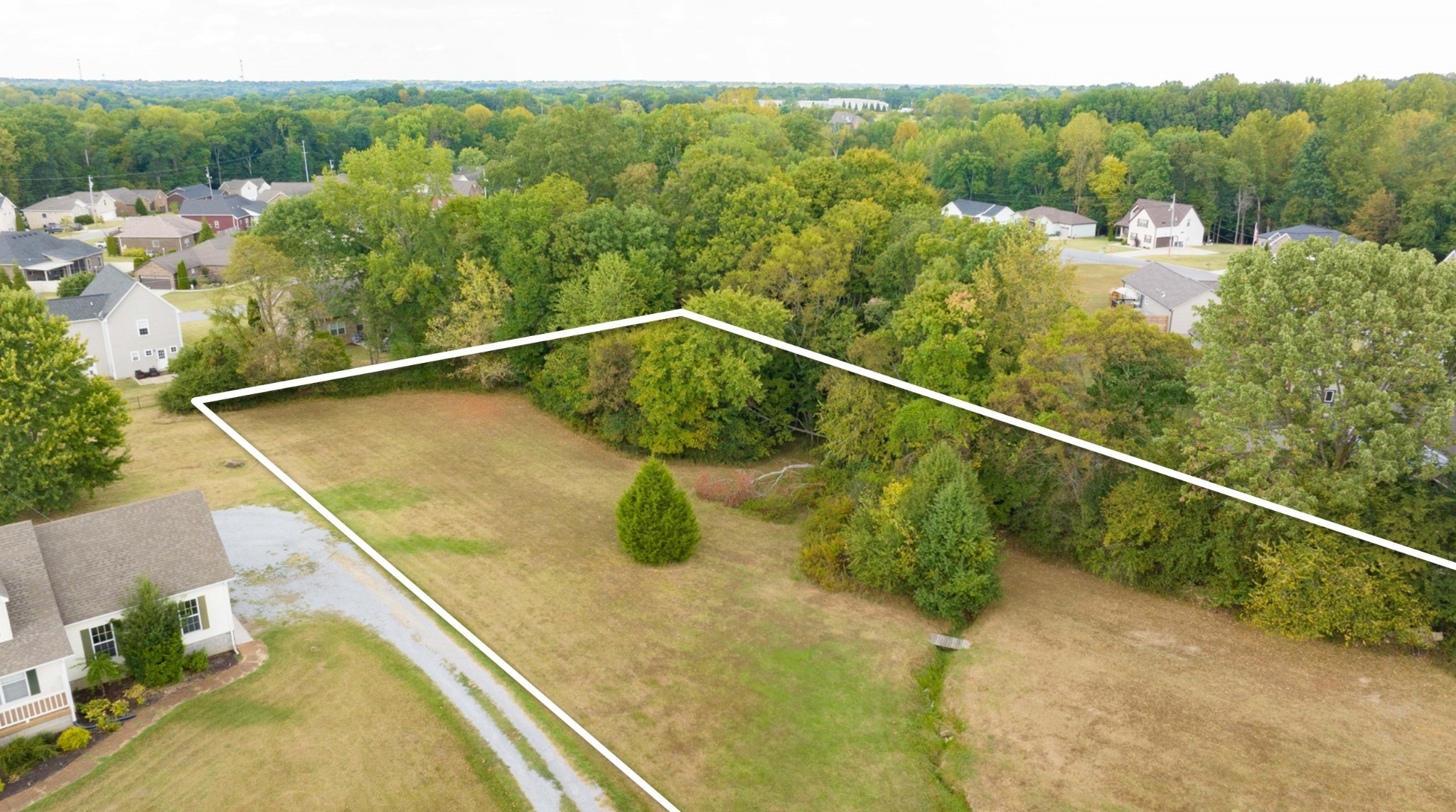 2044 Liebengood Rd Property Photo 2