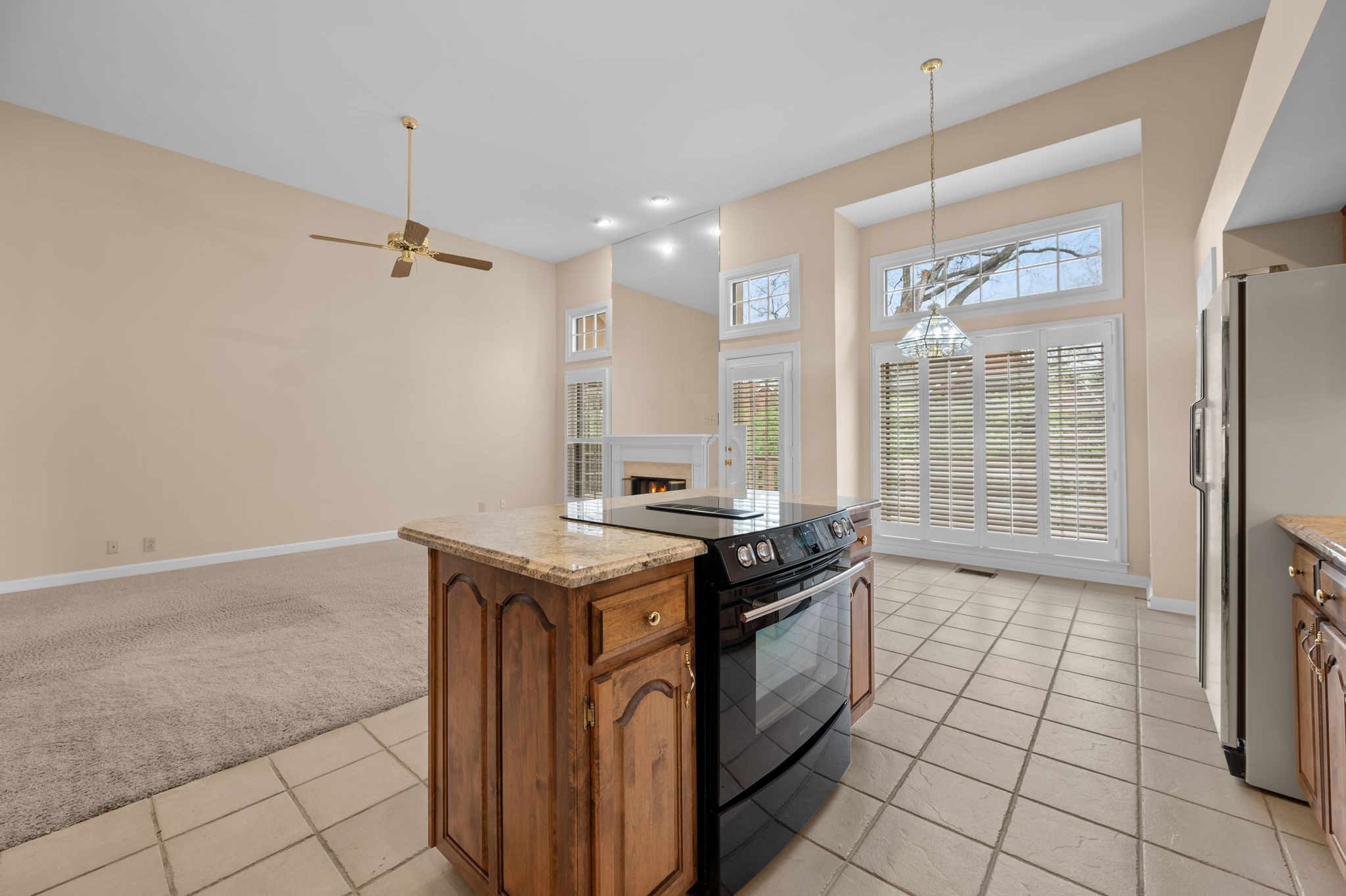 18 Lymington Ct Property Photo 9