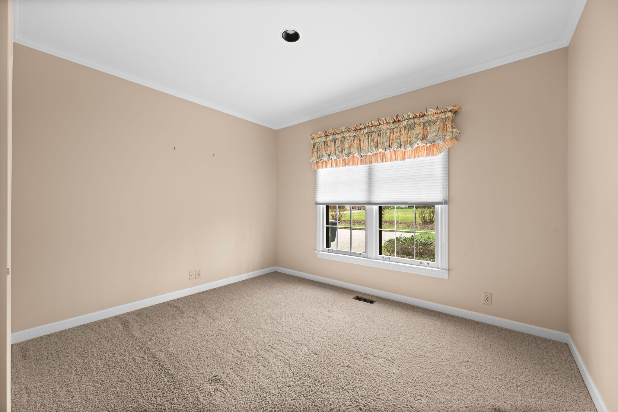 18 Lymington Ct Property Photo 15
