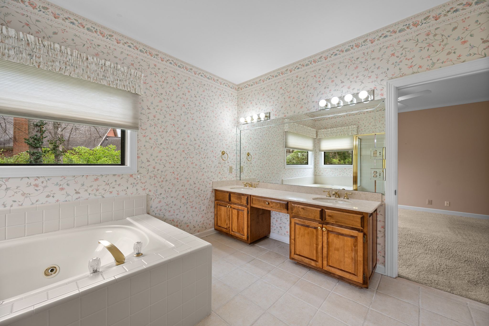 18 Lymington Ct Property Photo 18