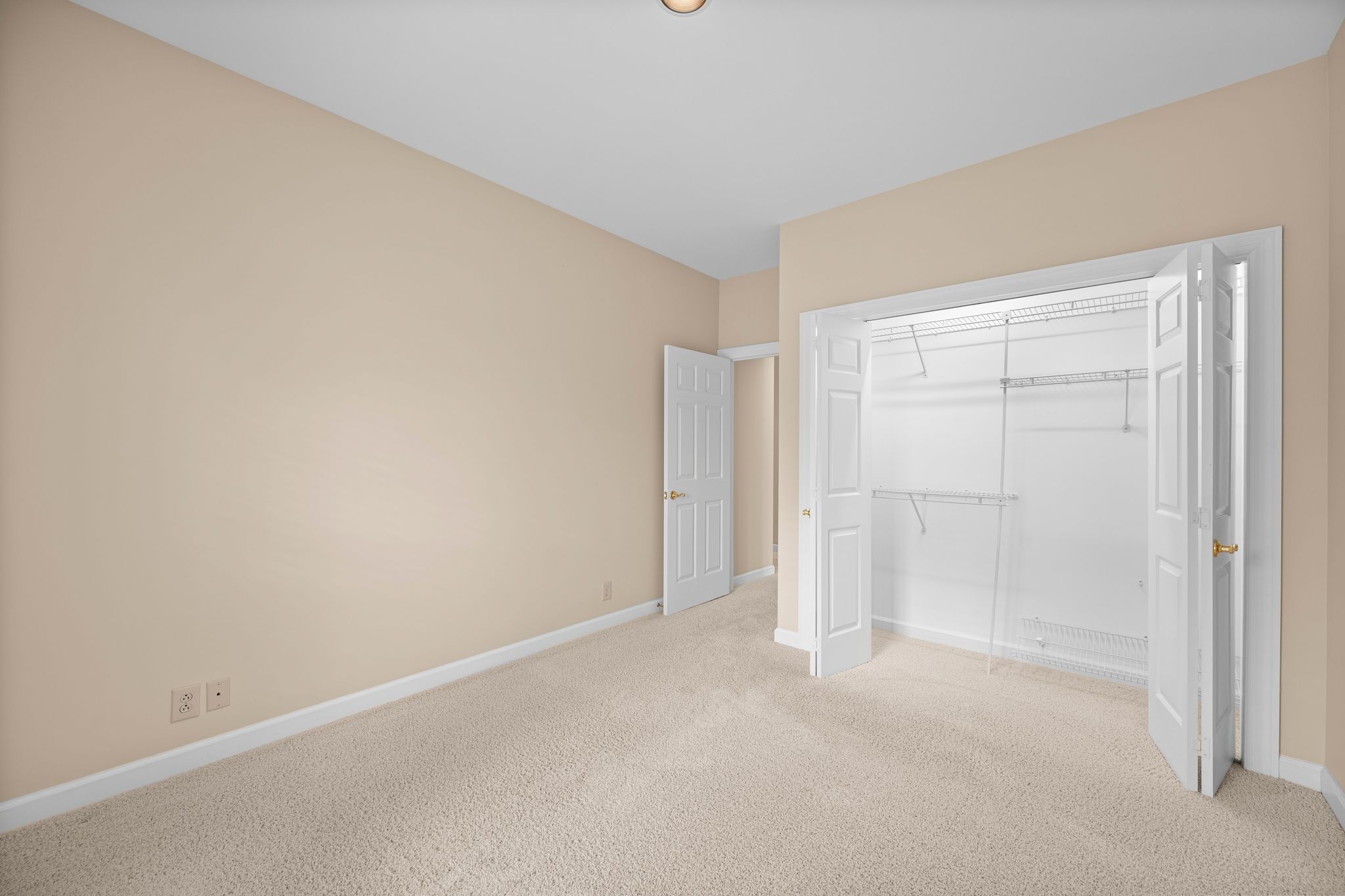 18 Lymington Ct Property Photo 23