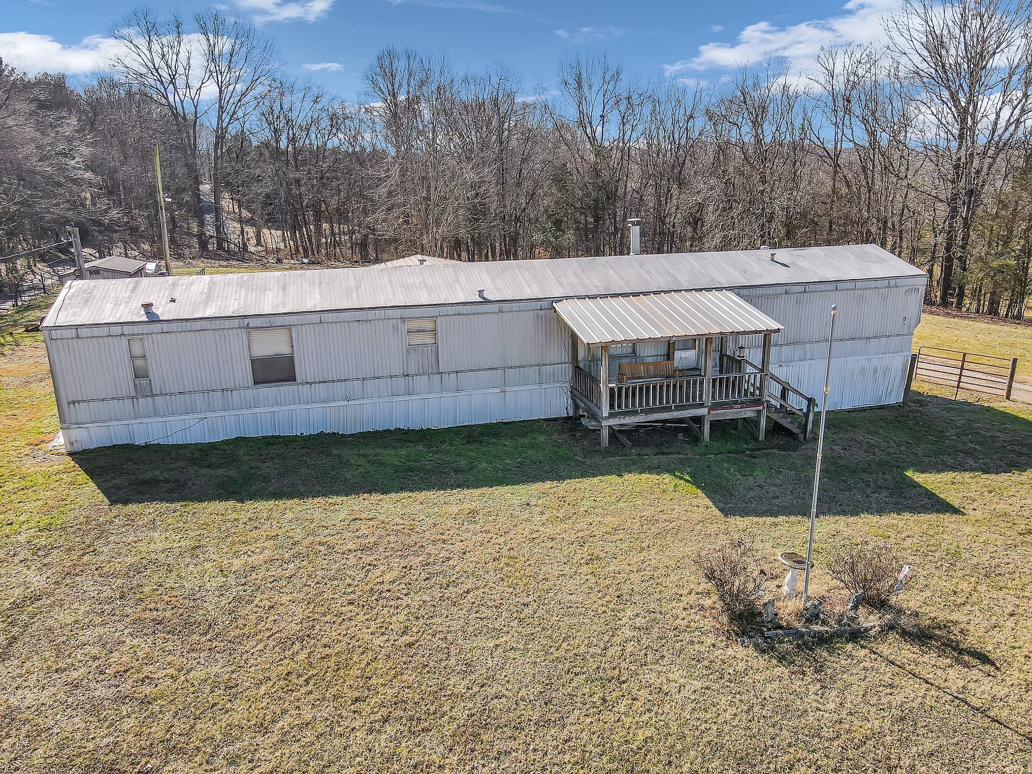 1888 New Lewisburg Hwy Property Photo 7