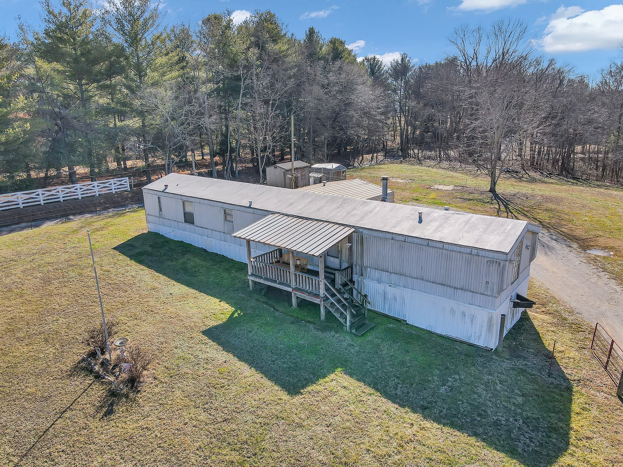 1888 New Lewisburg Hwy Property Photo 8