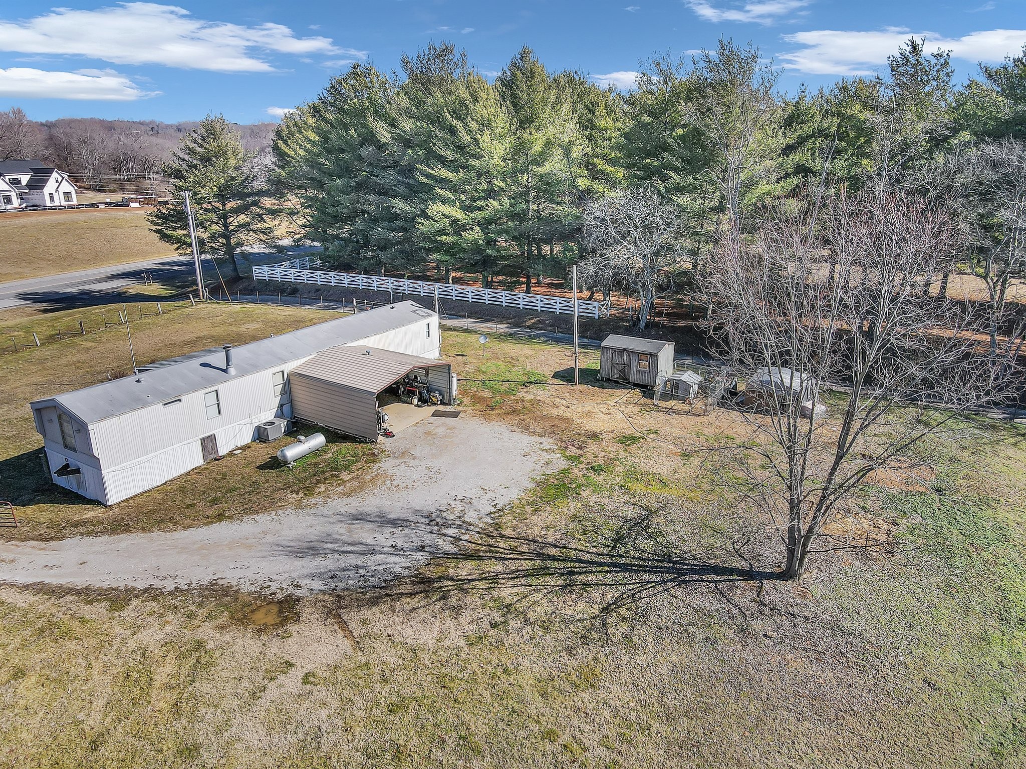1888 New Lewisburg Hwy Property Photo 11