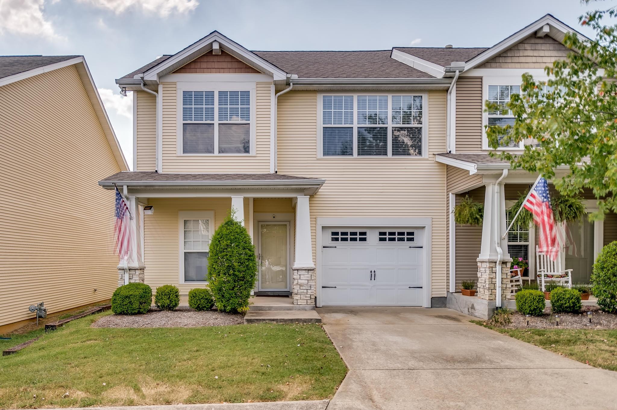 1529 Lincoya Bay Dr Property Photo 3