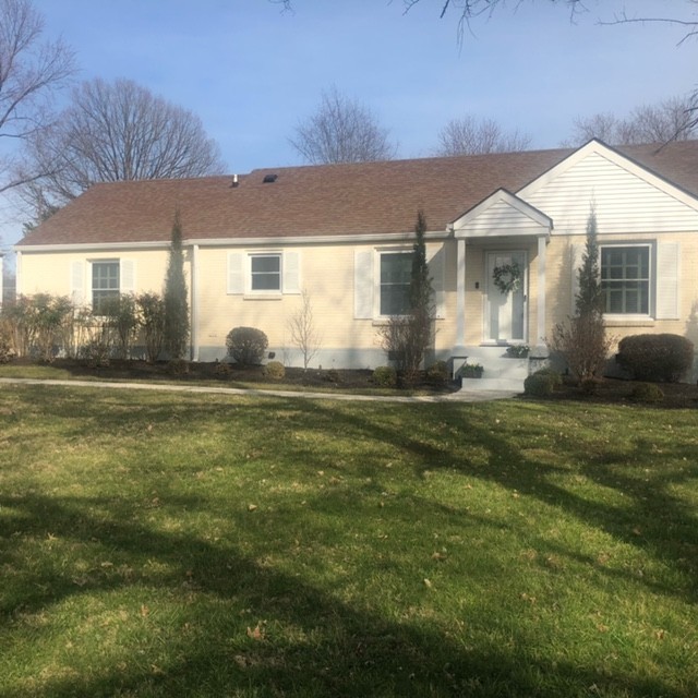 211 Cottage Ln Property Photo 5