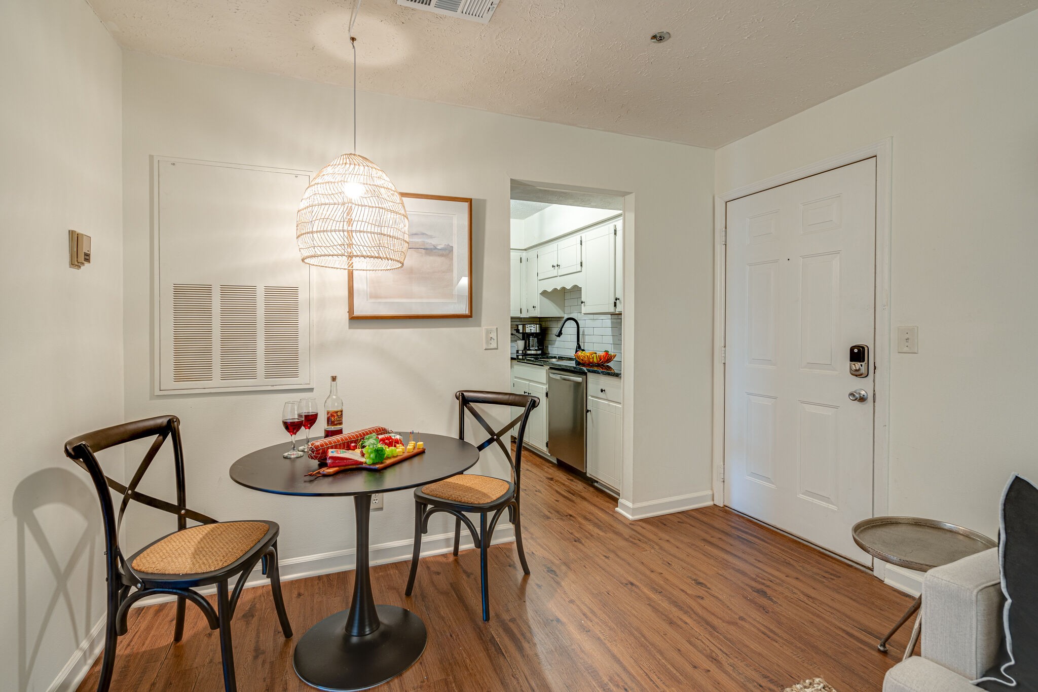 1808 State St Property Photo 4