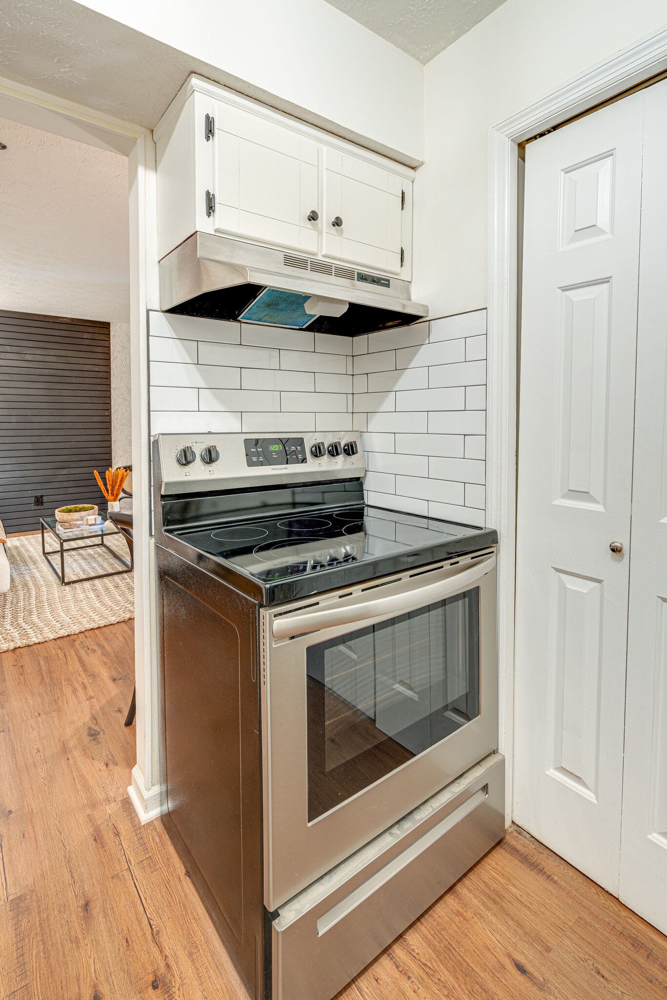 1808 State St Property Photo 8