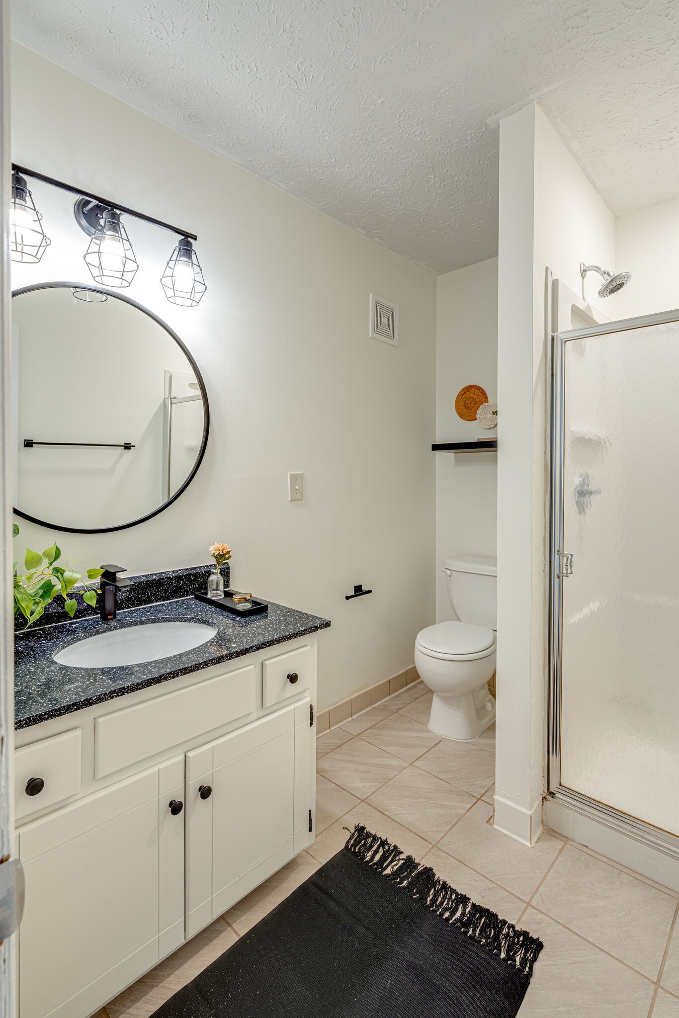 1808 State St Property Photo 10
