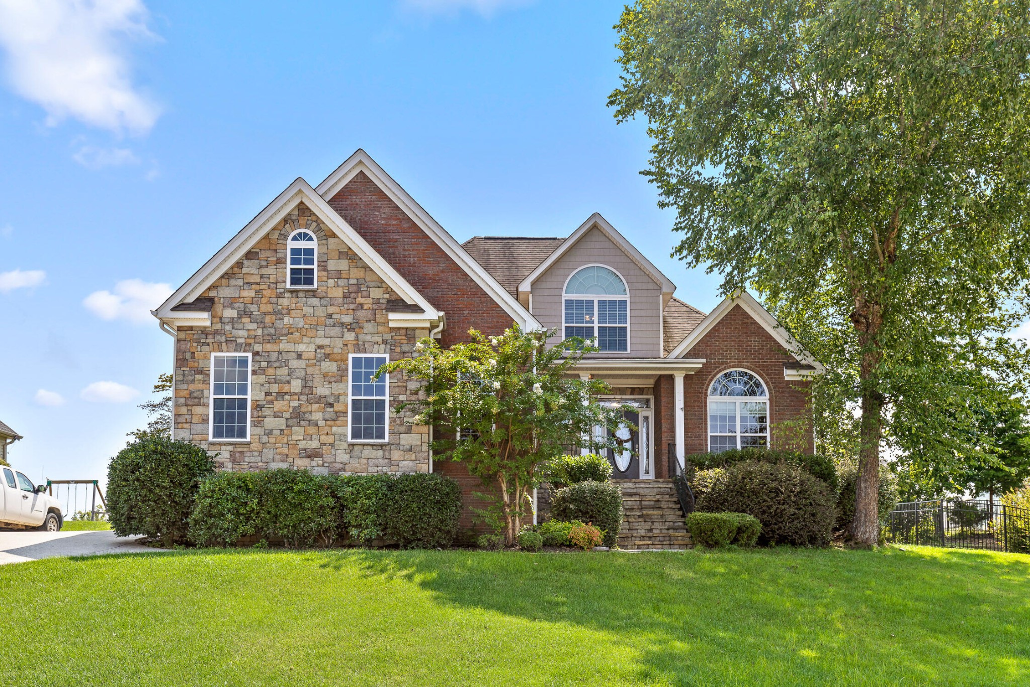 9629 Wiltshire Drive Property Photo 1
