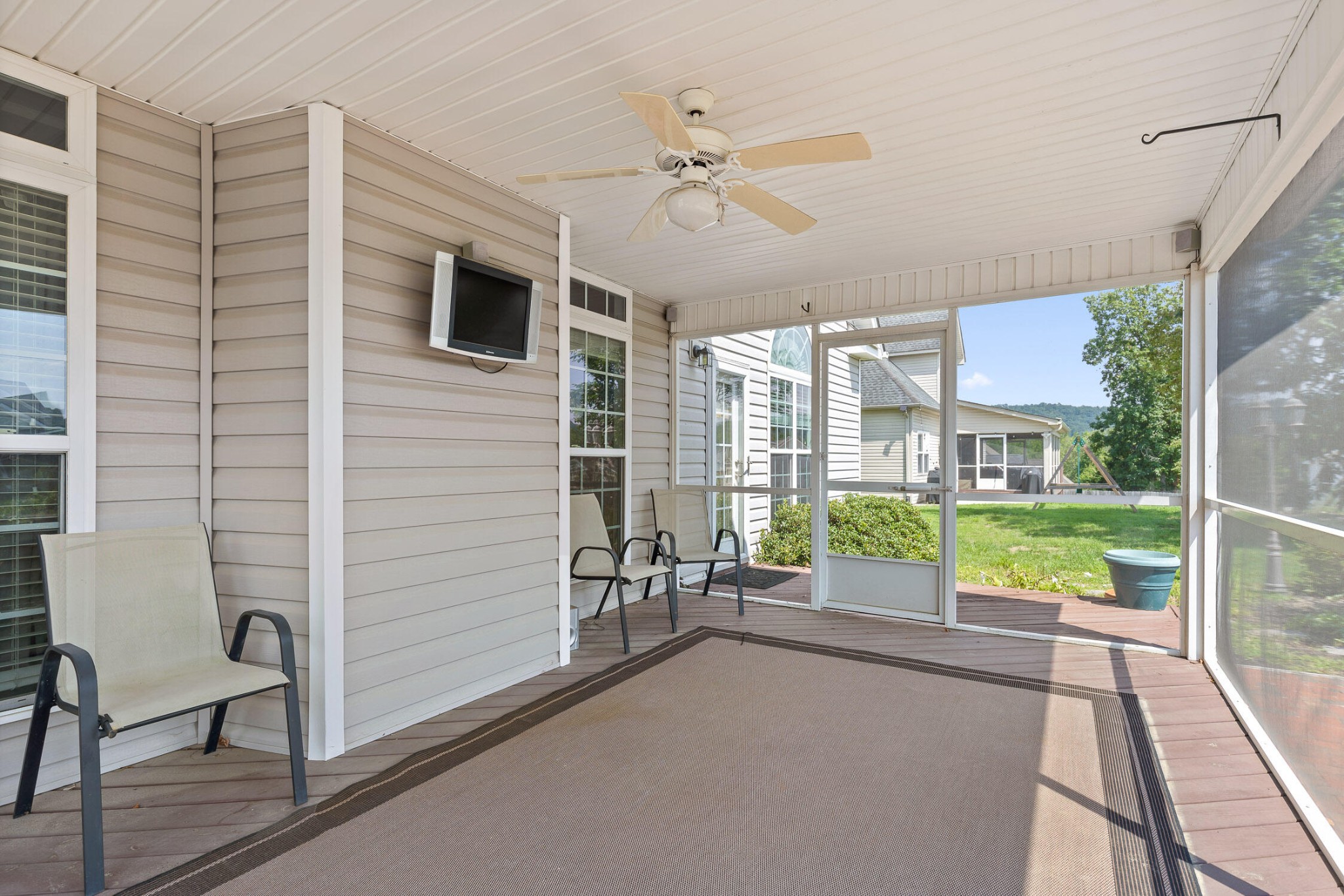 9629 Wiltshire Drive Property Photo 8