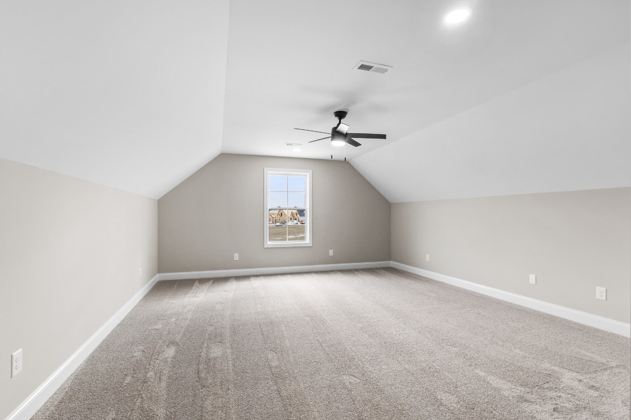 178 Aspen Pine Dr Property Photo 24