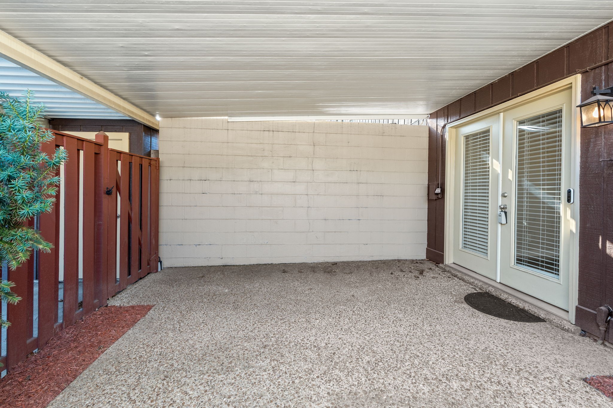 1002 E Northfield Blvd Property Photo 21