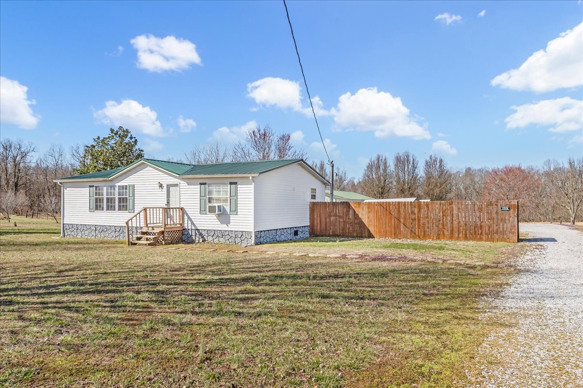 1175 Caney Branch Rd Property Photo 3