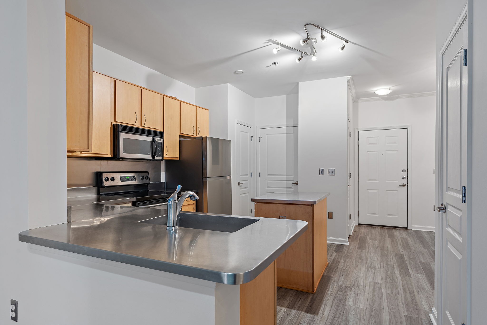 1803 Broadway Property Photo 1