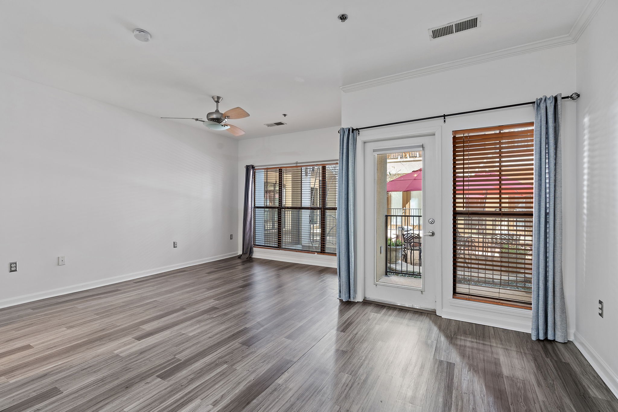 1803 Broadway Property Photo 5