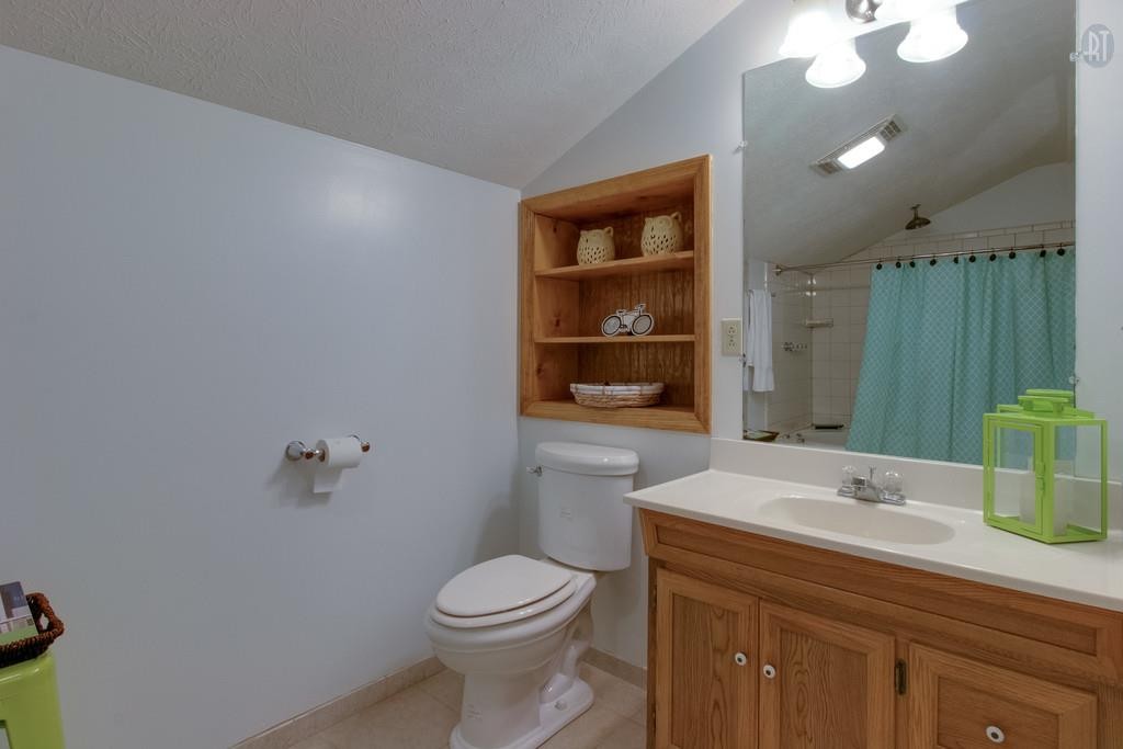 6501 Clydeton Rd Property Photo 12