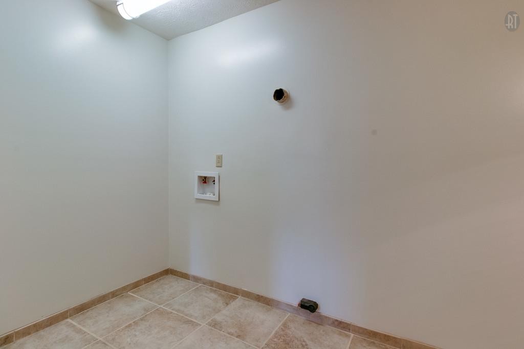 6501 Clydeton Rd Property Photo 16