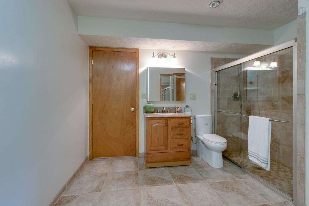 6501 Clydeton Rd Property Photo 17