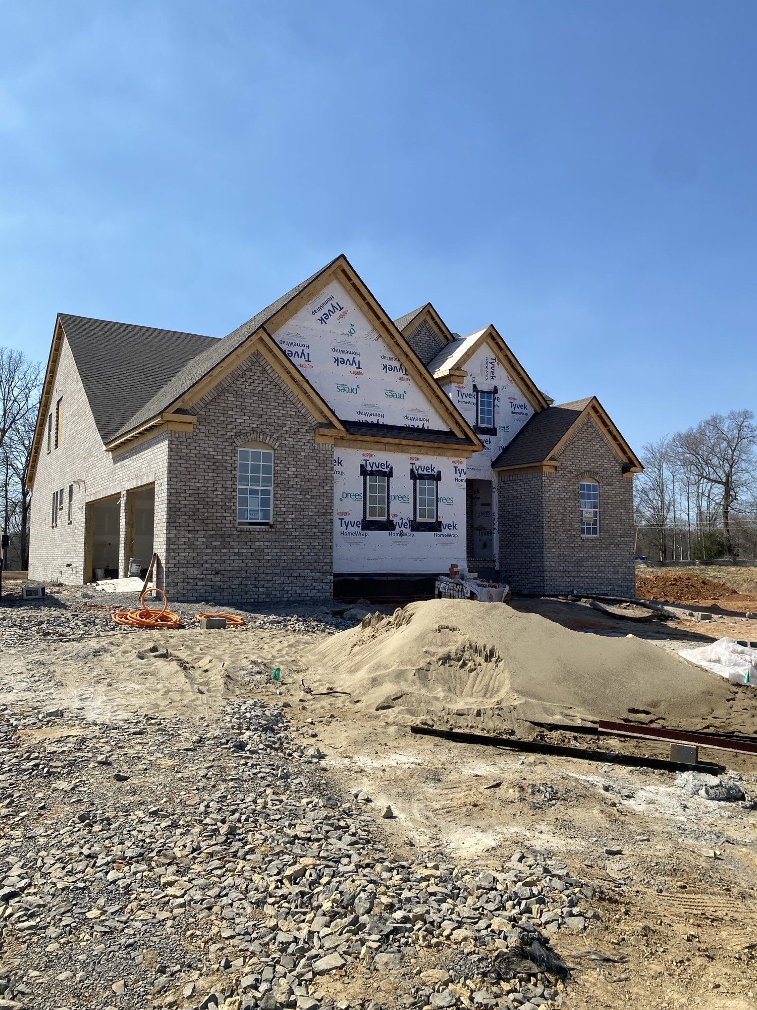 7277 Orrinshire Drive Property Photo 3