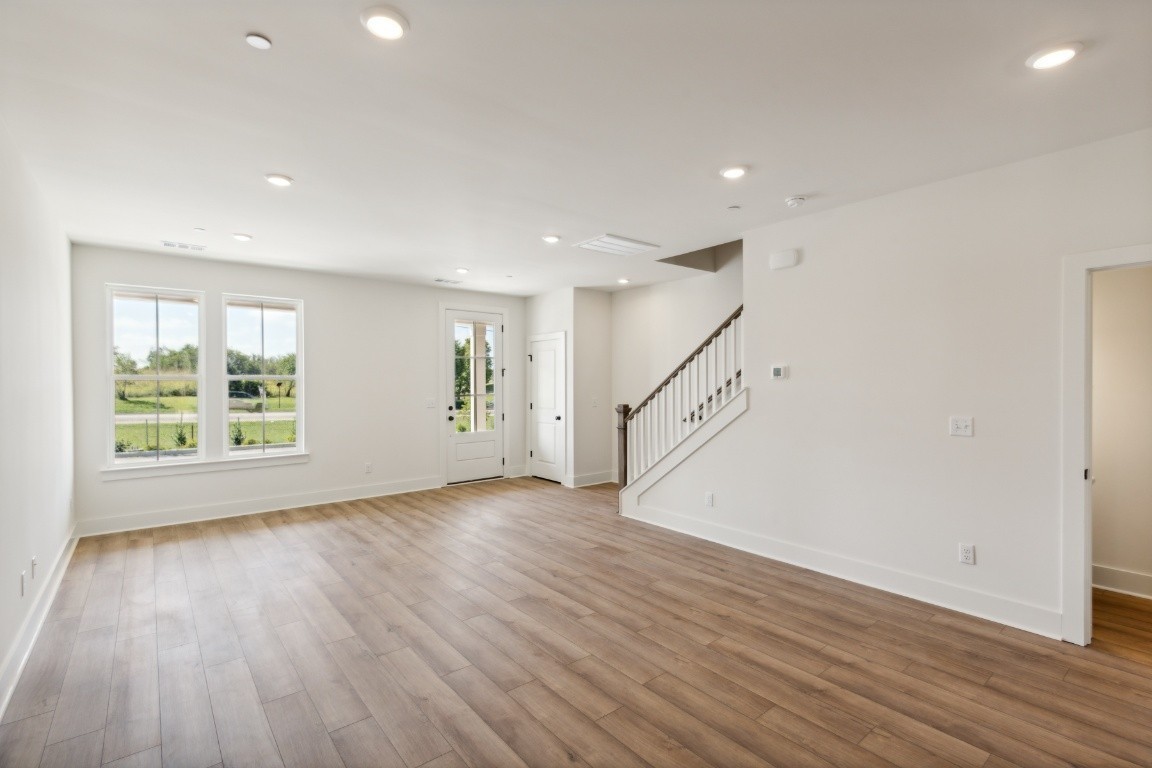 120 Nearwater Place Property Photo 6