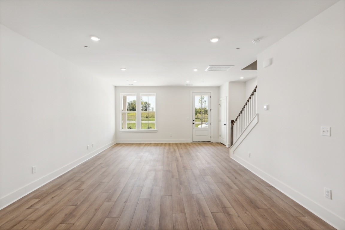 120 Nearwater Place Property Photo 7