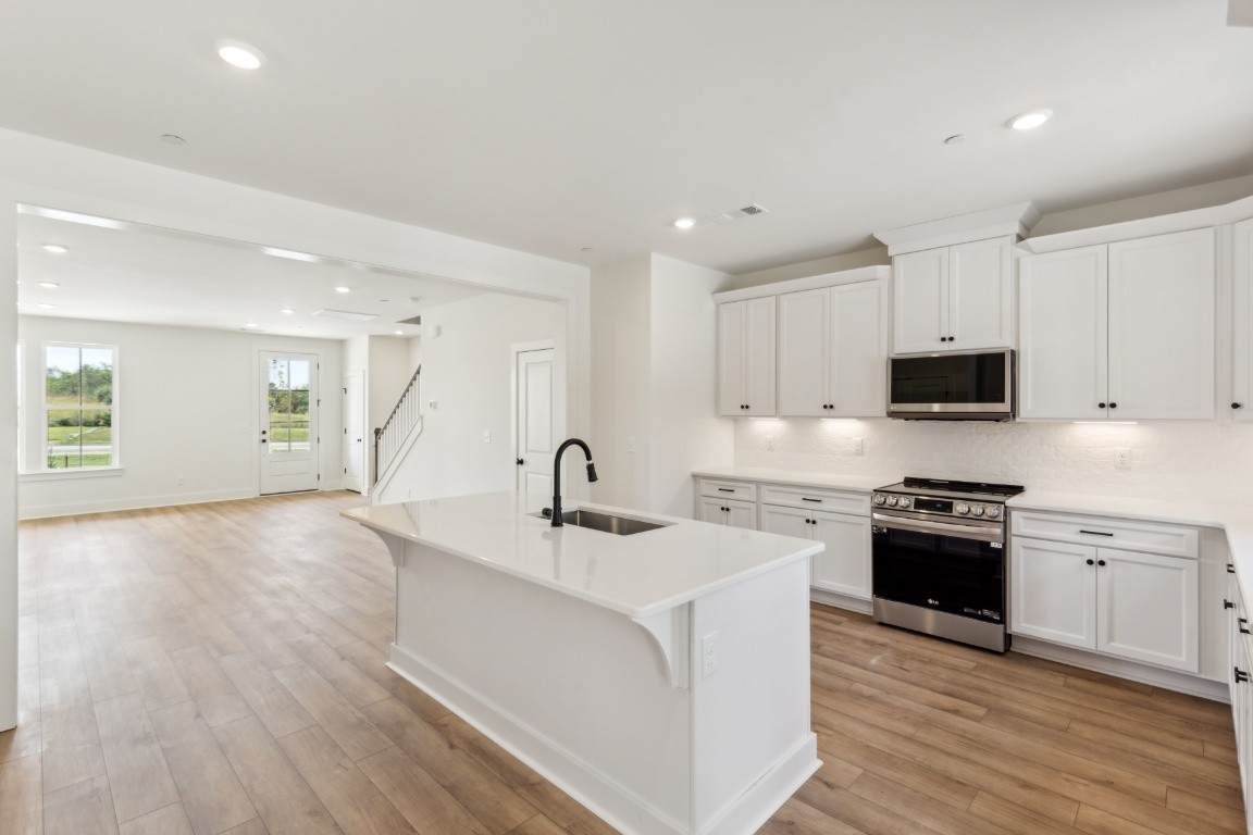 120 Nearwater Place Property Photo 12