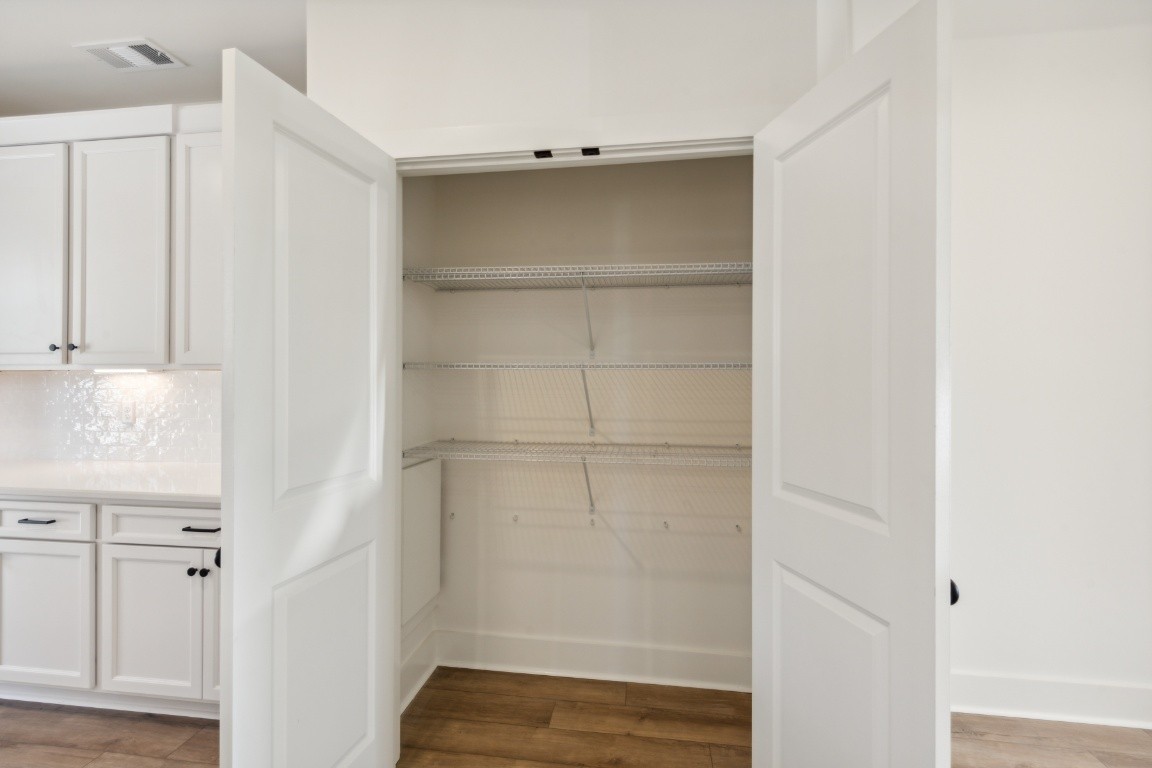 120 Nearwater Place Property Photo 15