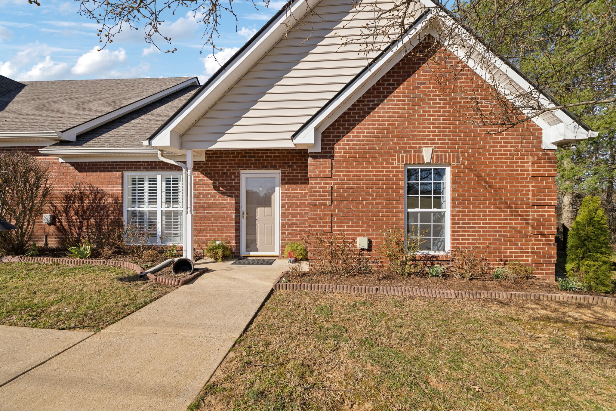 7112 Fernvale Springs Ct Property Photo 3
