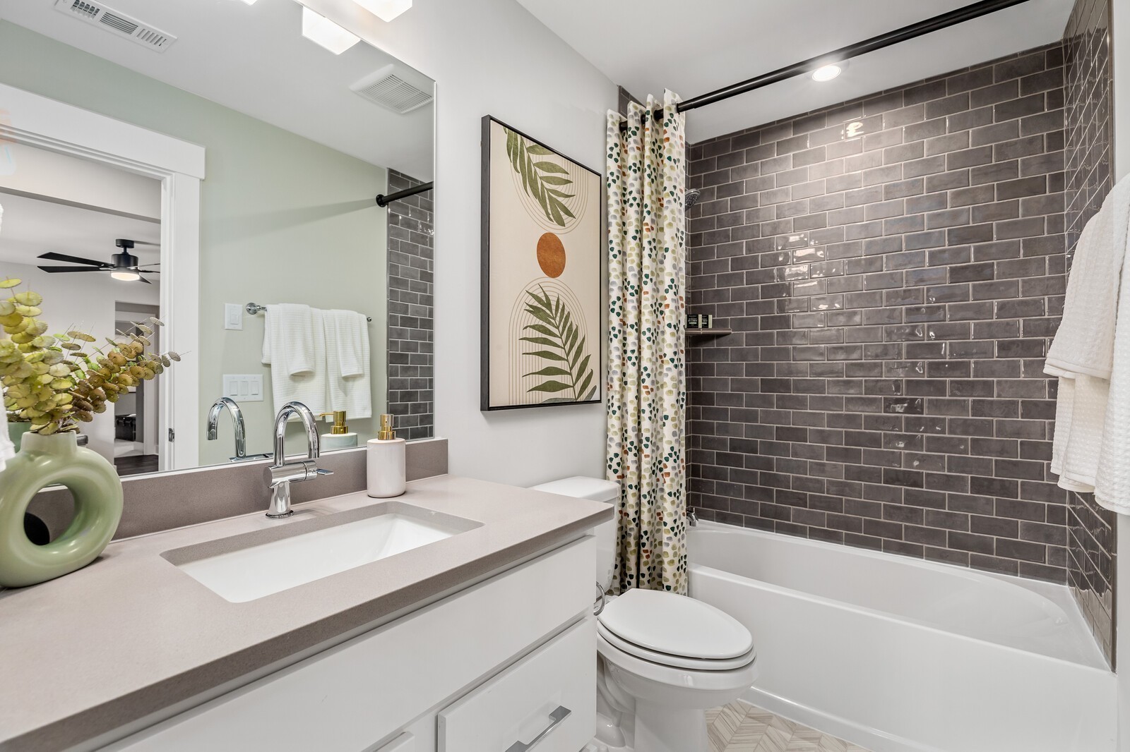 7296 Orrinshire Drive Property Photo 48