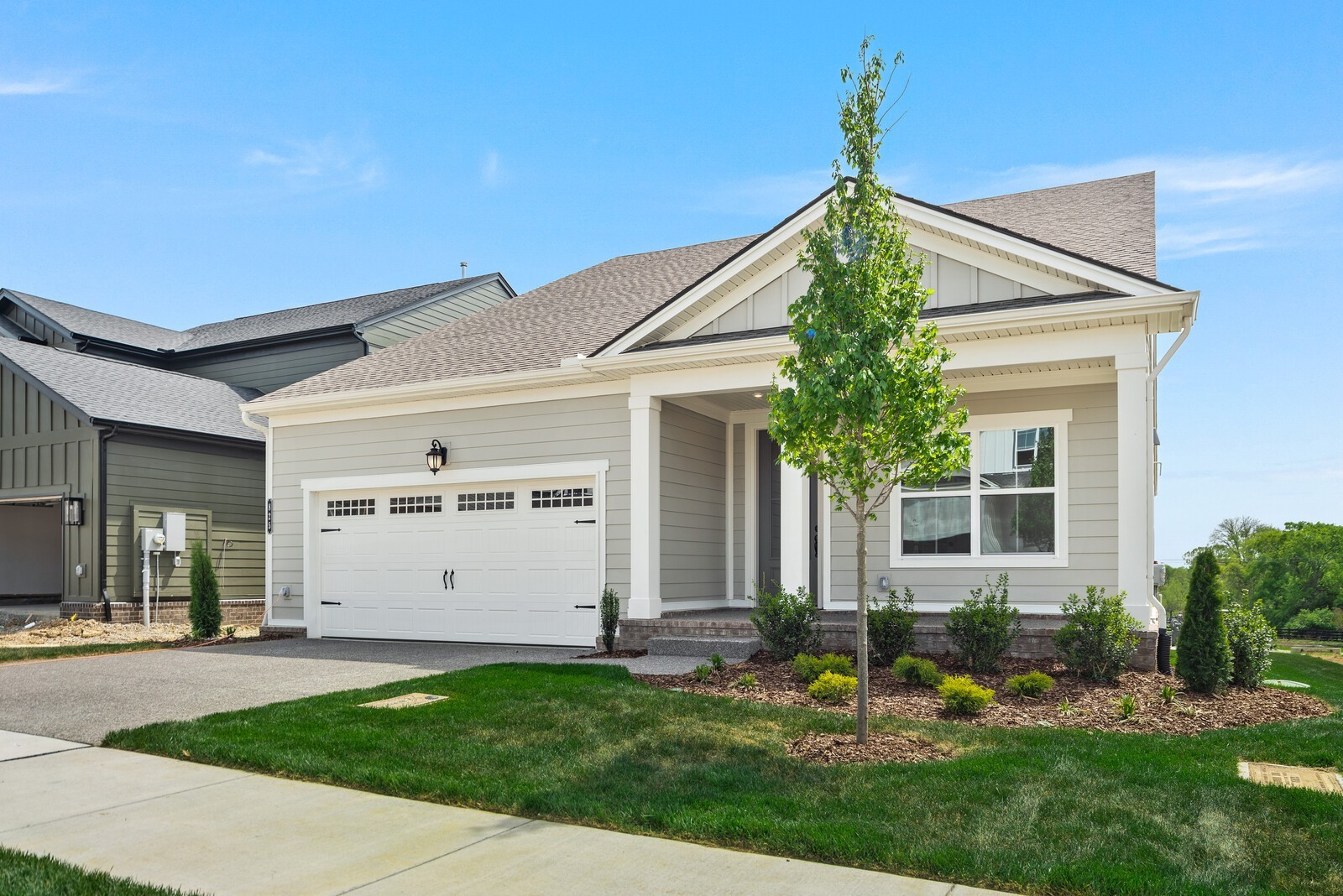 1360 Ashton Park Way Property Photo 2