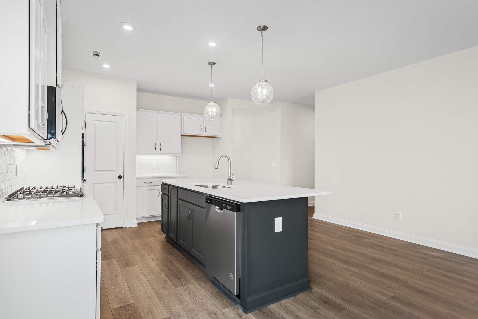 1360 Ashton Park Way Property Photo 14