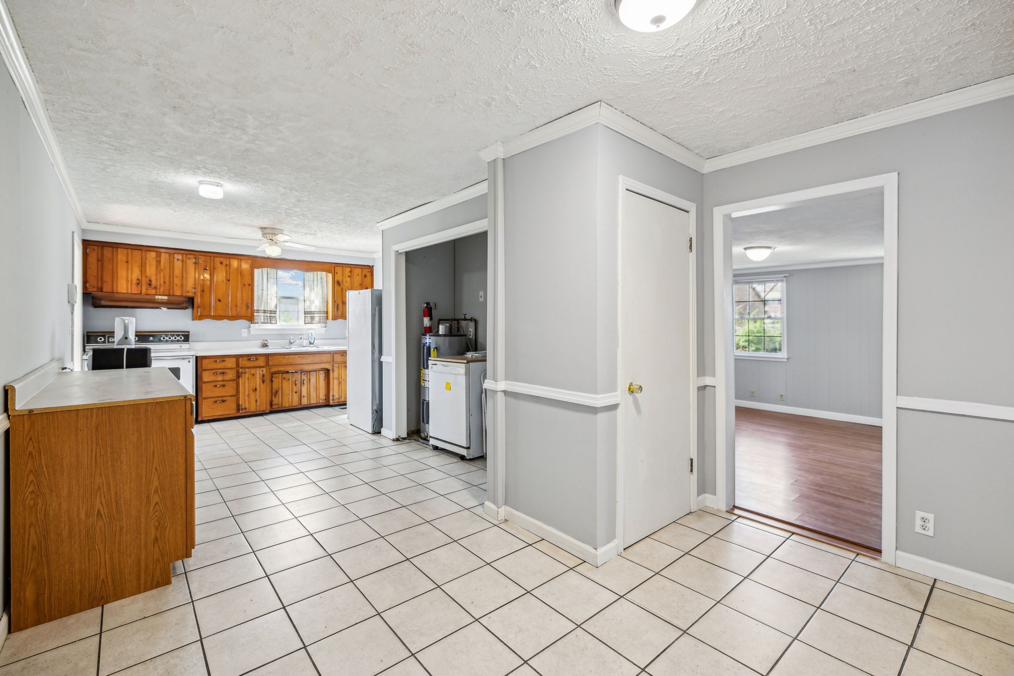810 Country Club Dr Property Photo 10