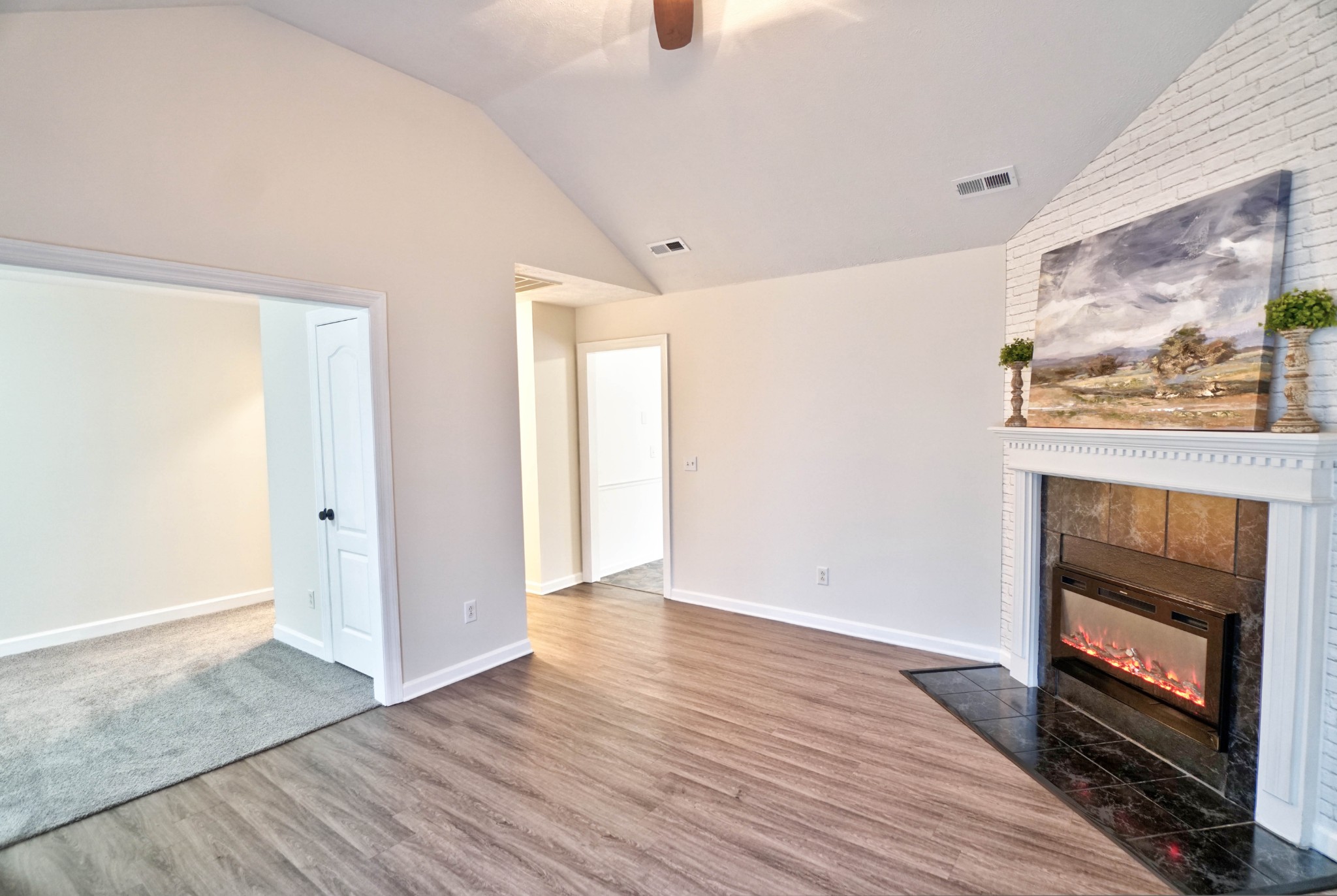 1202 Peachtree St Property Photo 4