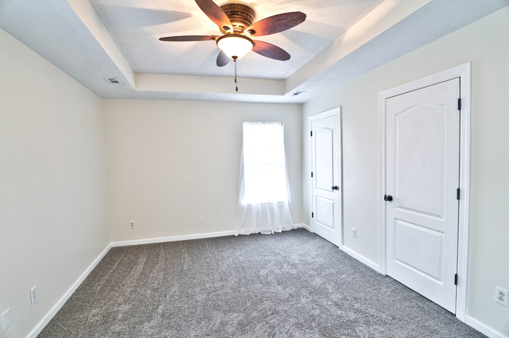1202 Peachtree St Property Photo 12