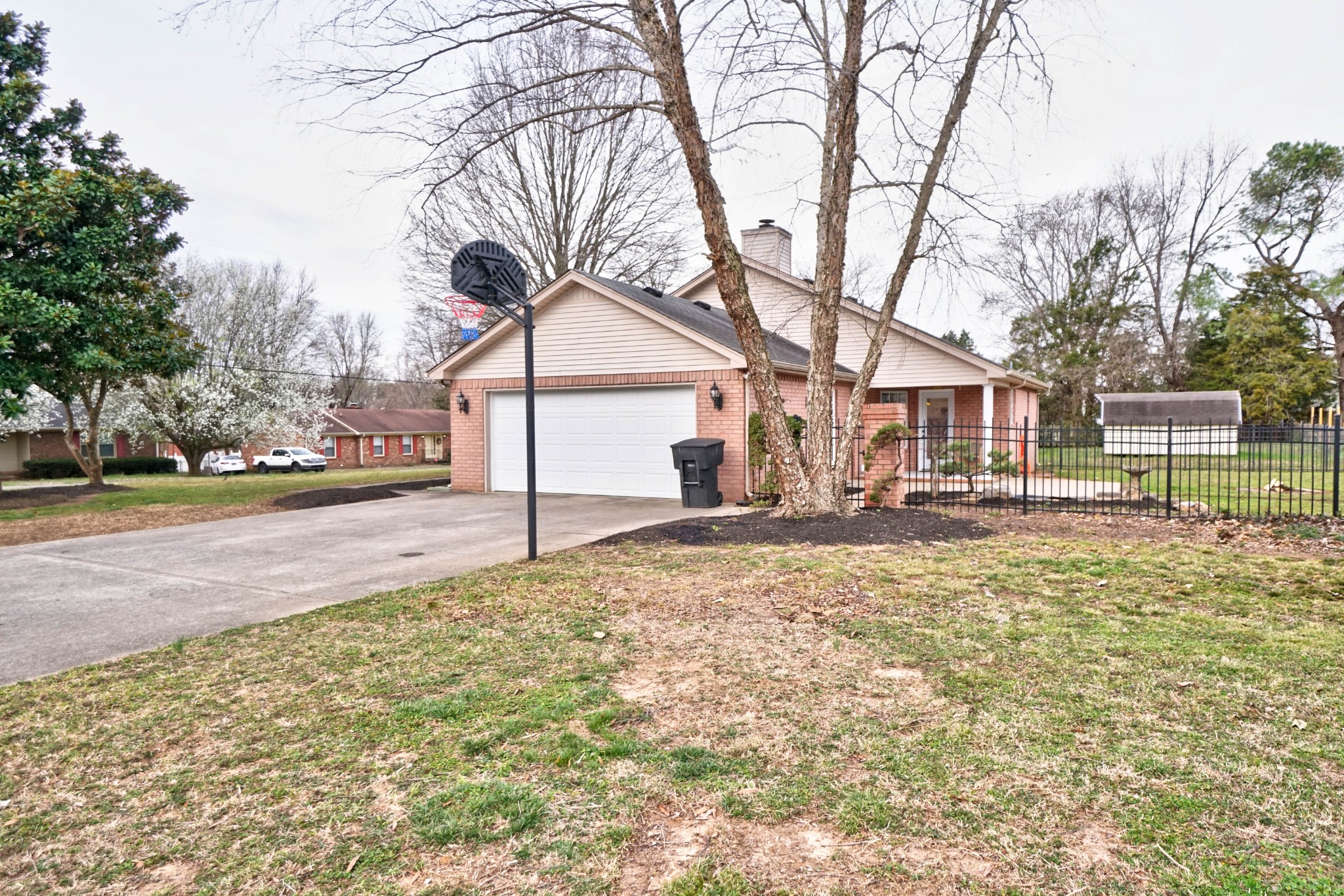1202 Peachtree St Property Photo 21