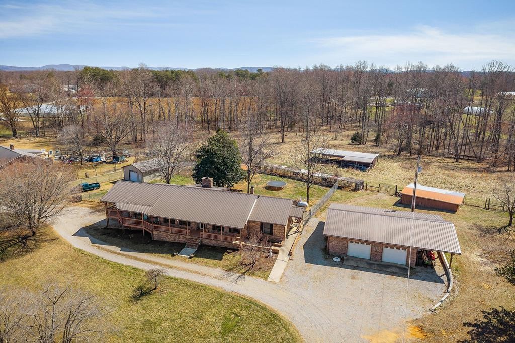 110 Old 136 Rd Property Photo 1