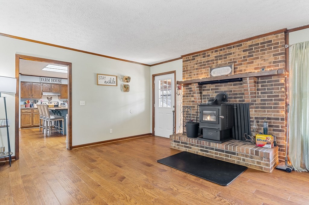 110 Old 136 Rd Property Photo 13