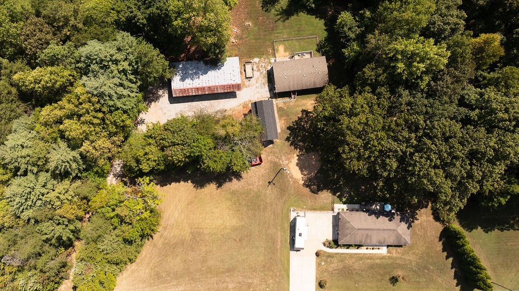 404 Johnson Chapel Rd Property Photo 2
