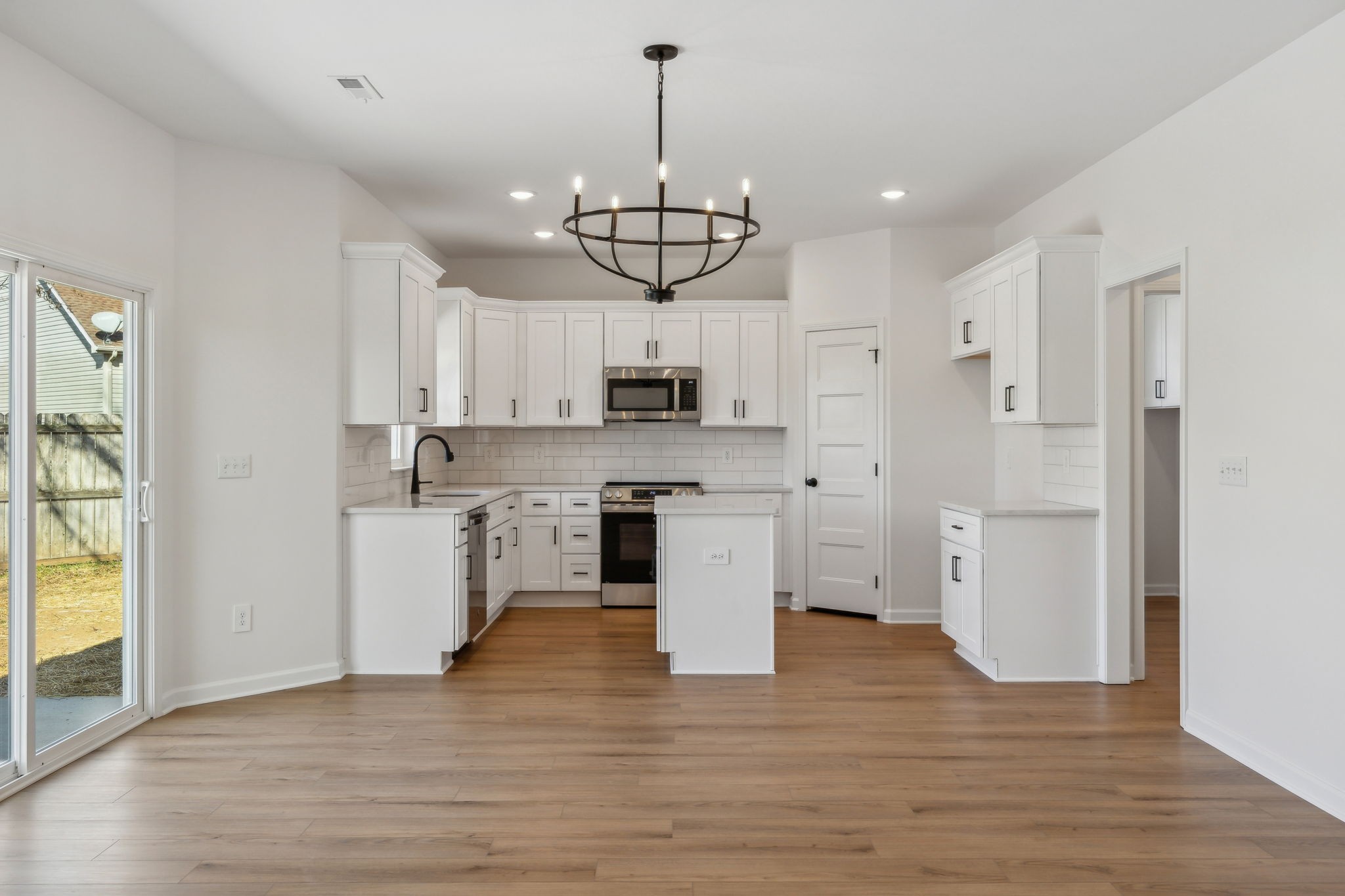 2800 Belle Meade Pl Property Photo 14
