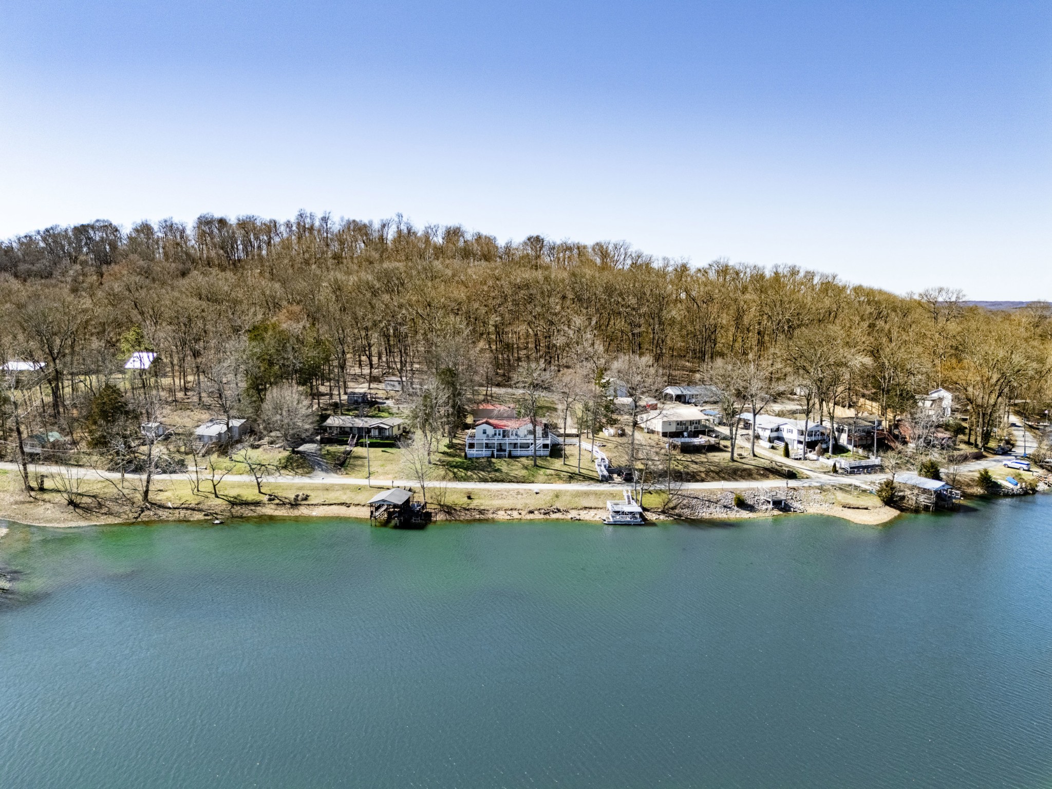 852 Lake Logan Rd Property Photo 11