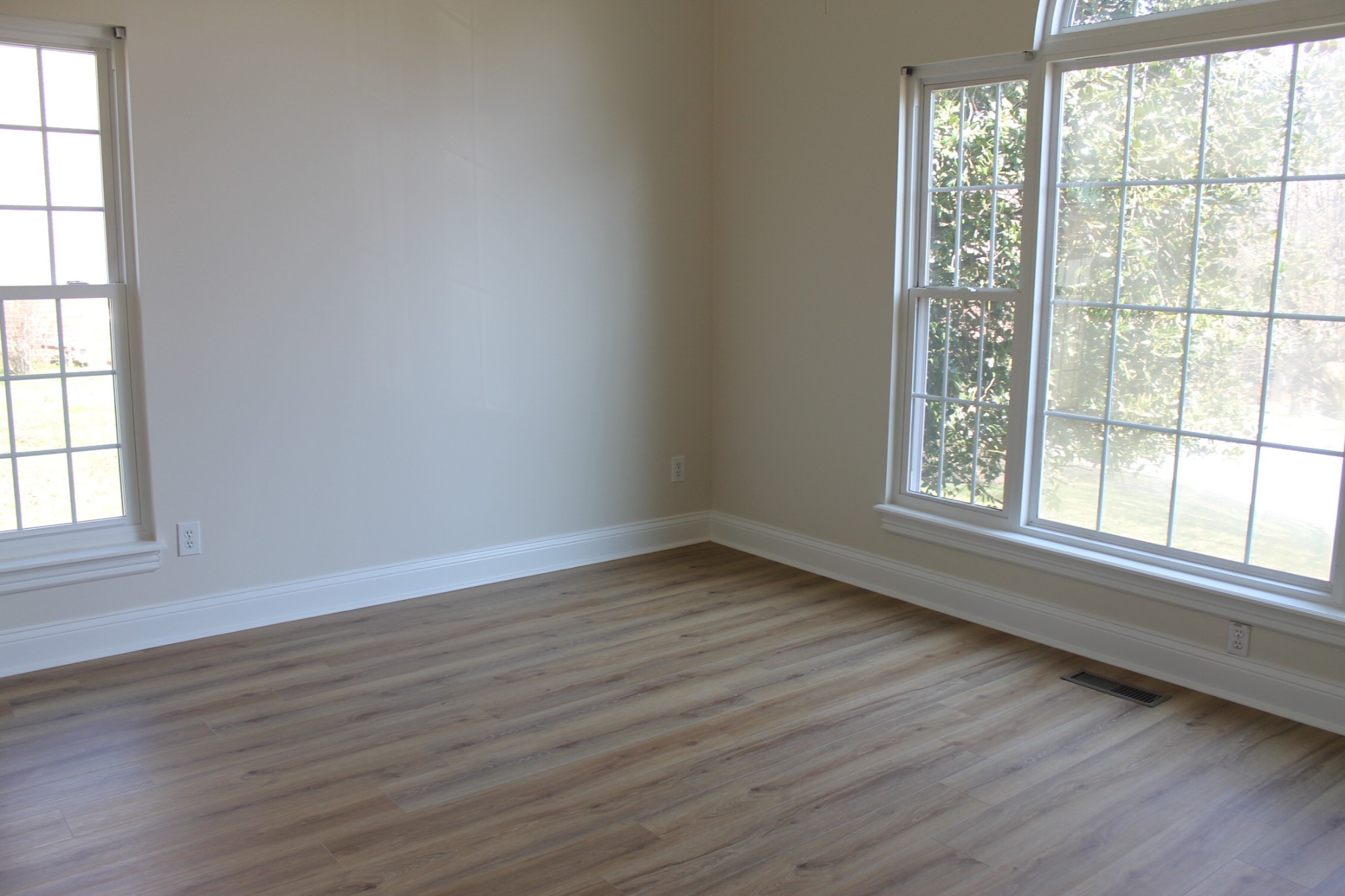 816 Loretta Dr Property Photo 23