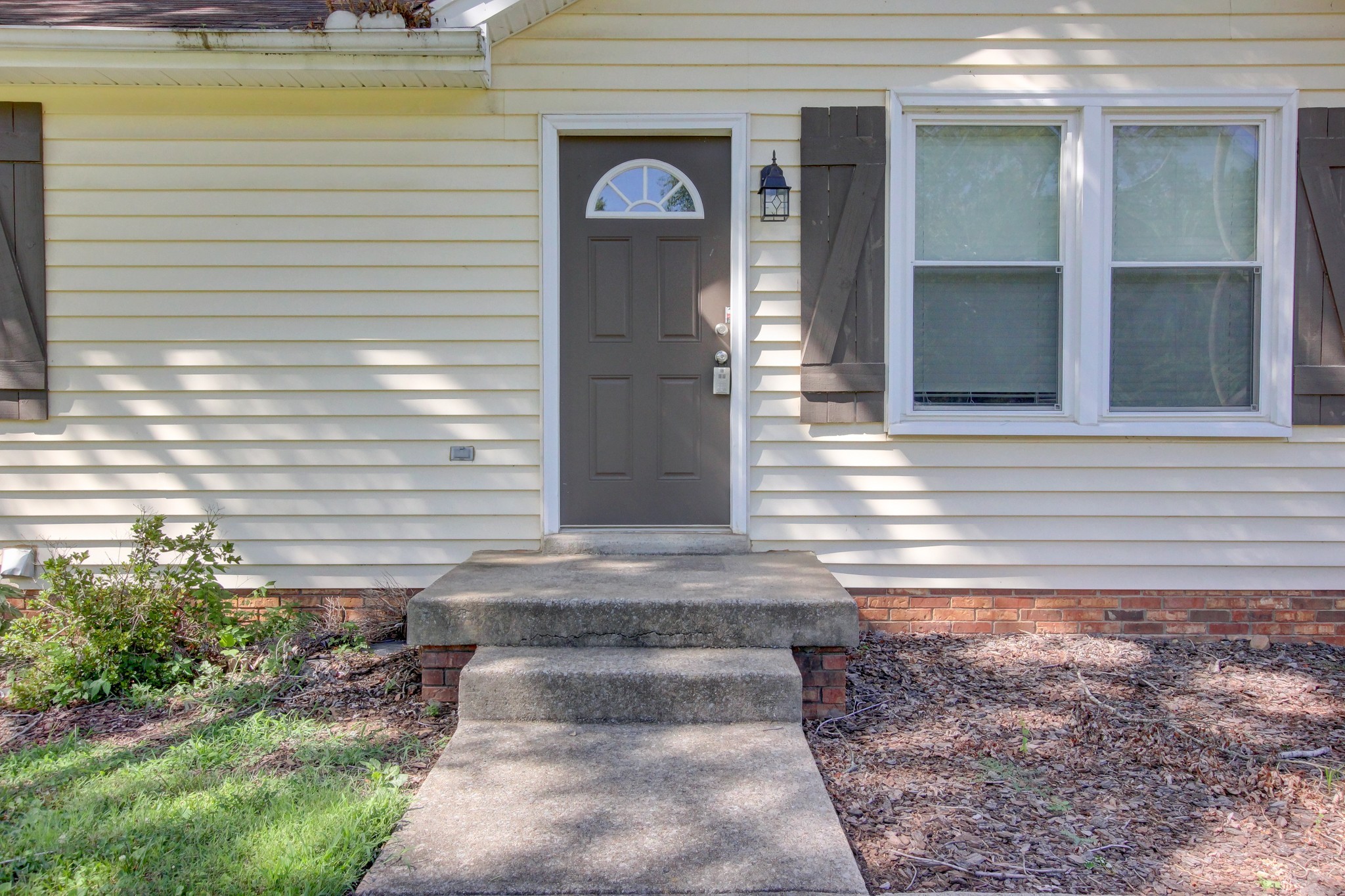 303 Grassland Dr Property Photo 5