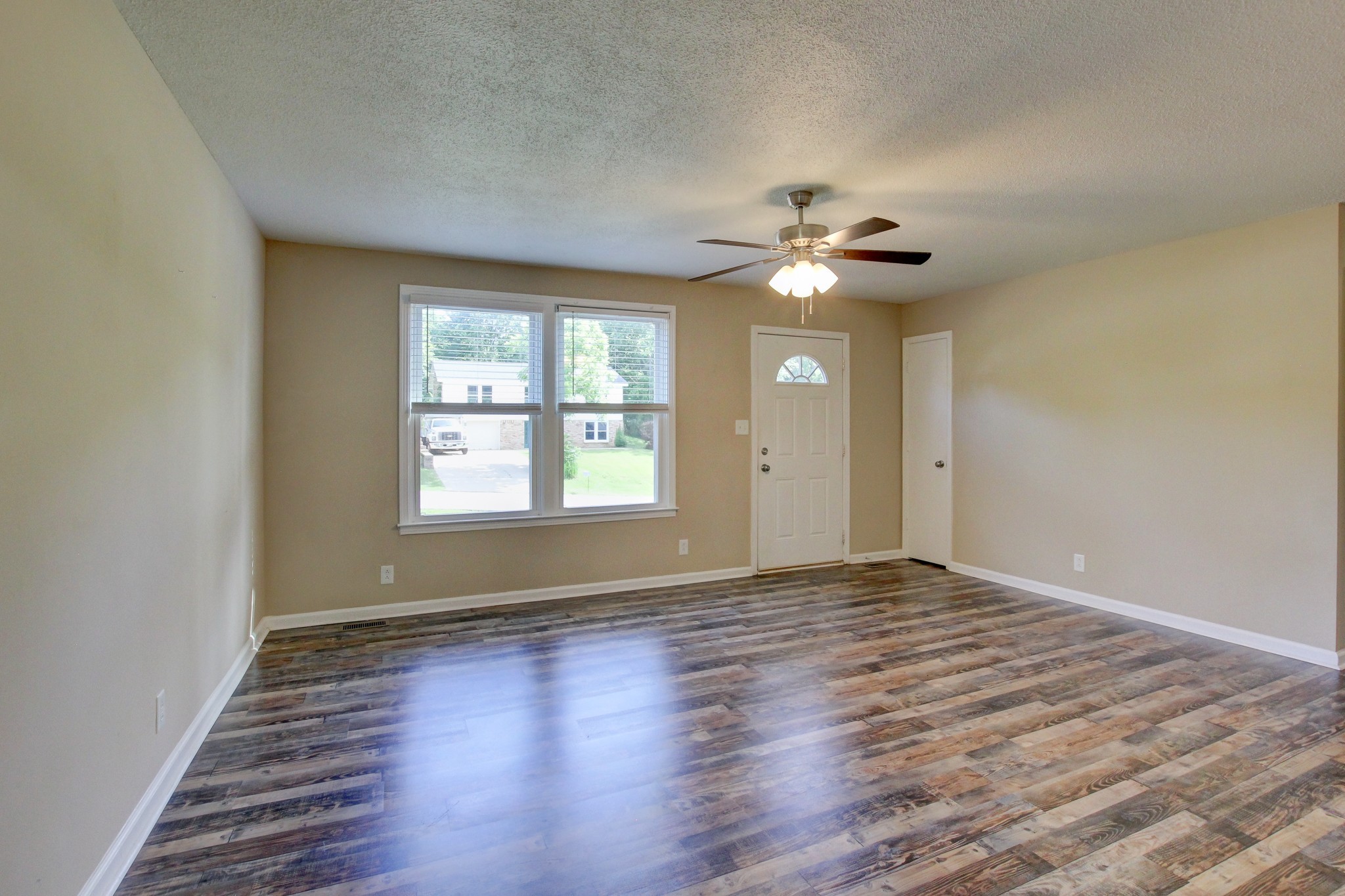303 Grassland Dr Property Photo 10