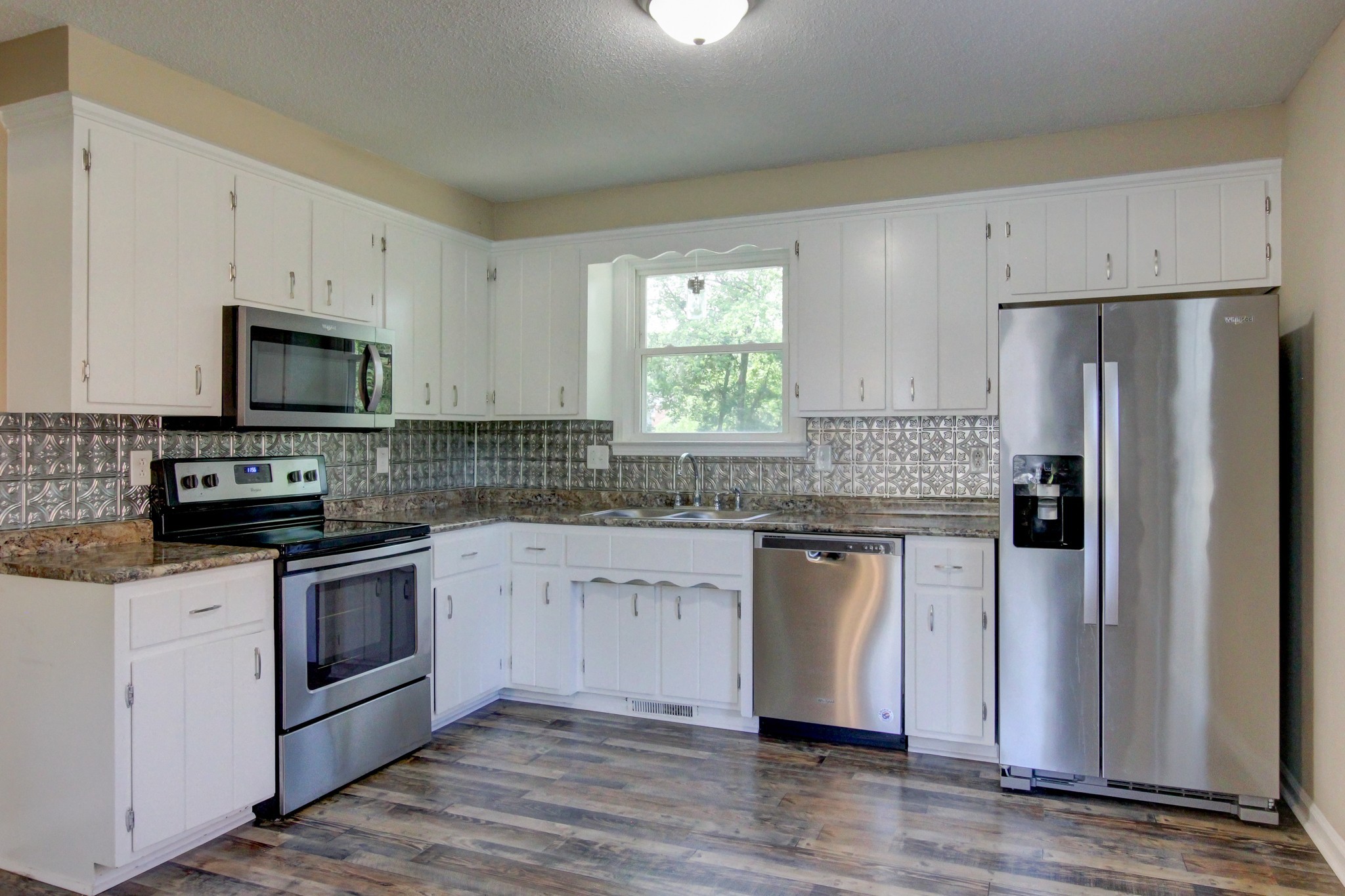 303 Grassland Dr Property Photo 16
