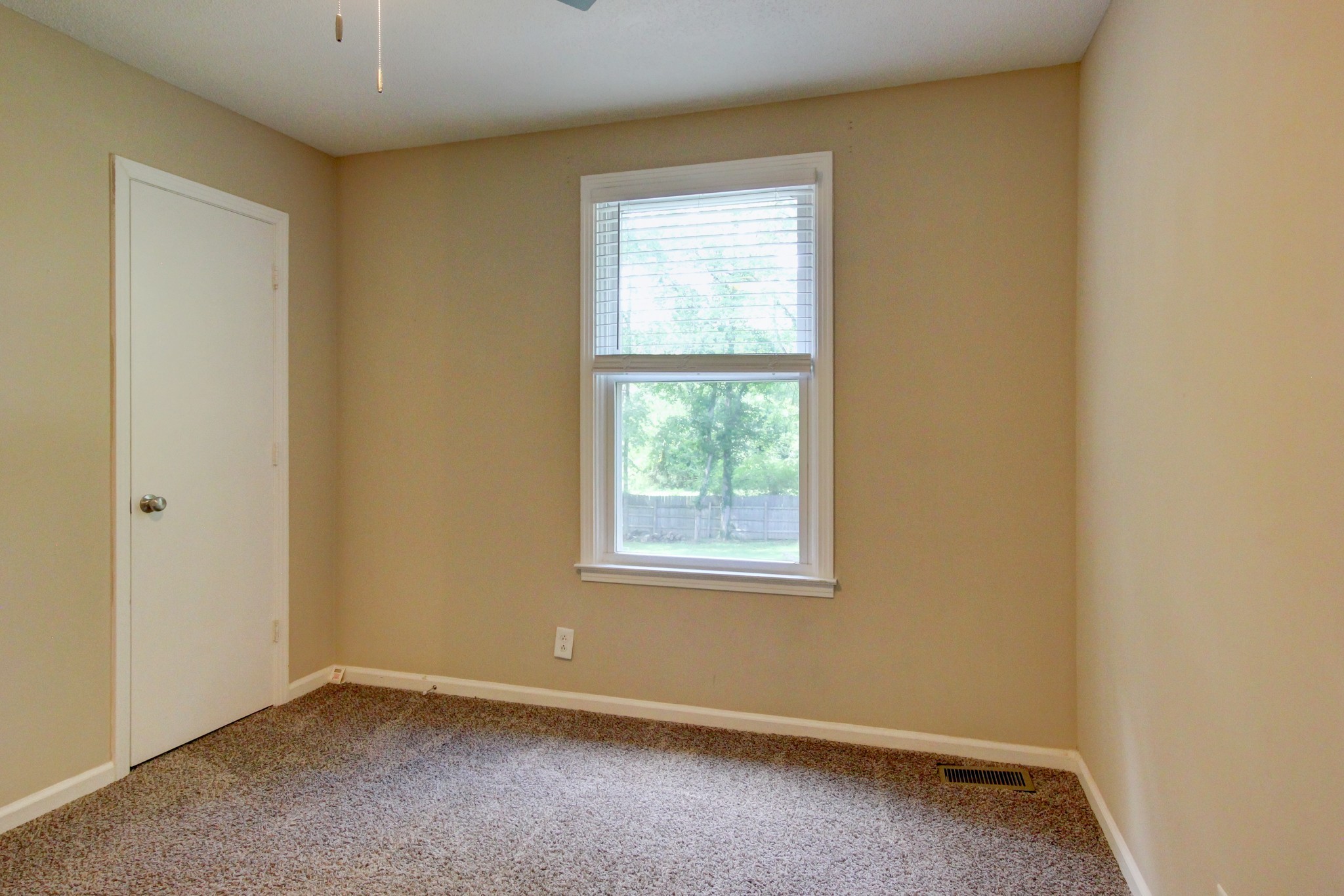 303 Grassland Dr Property Photo 20