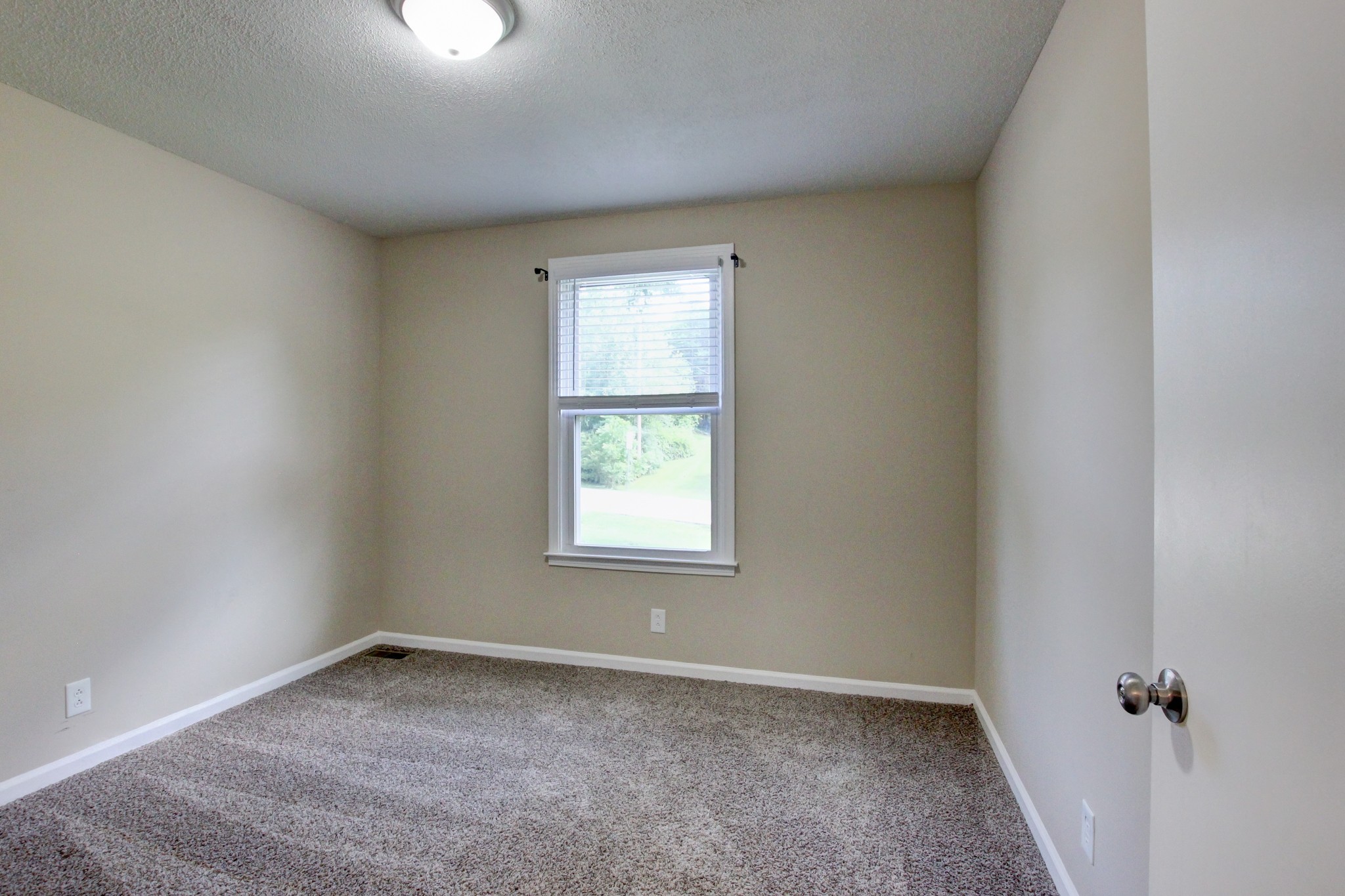 303 Grassland Dr Property Photo 25