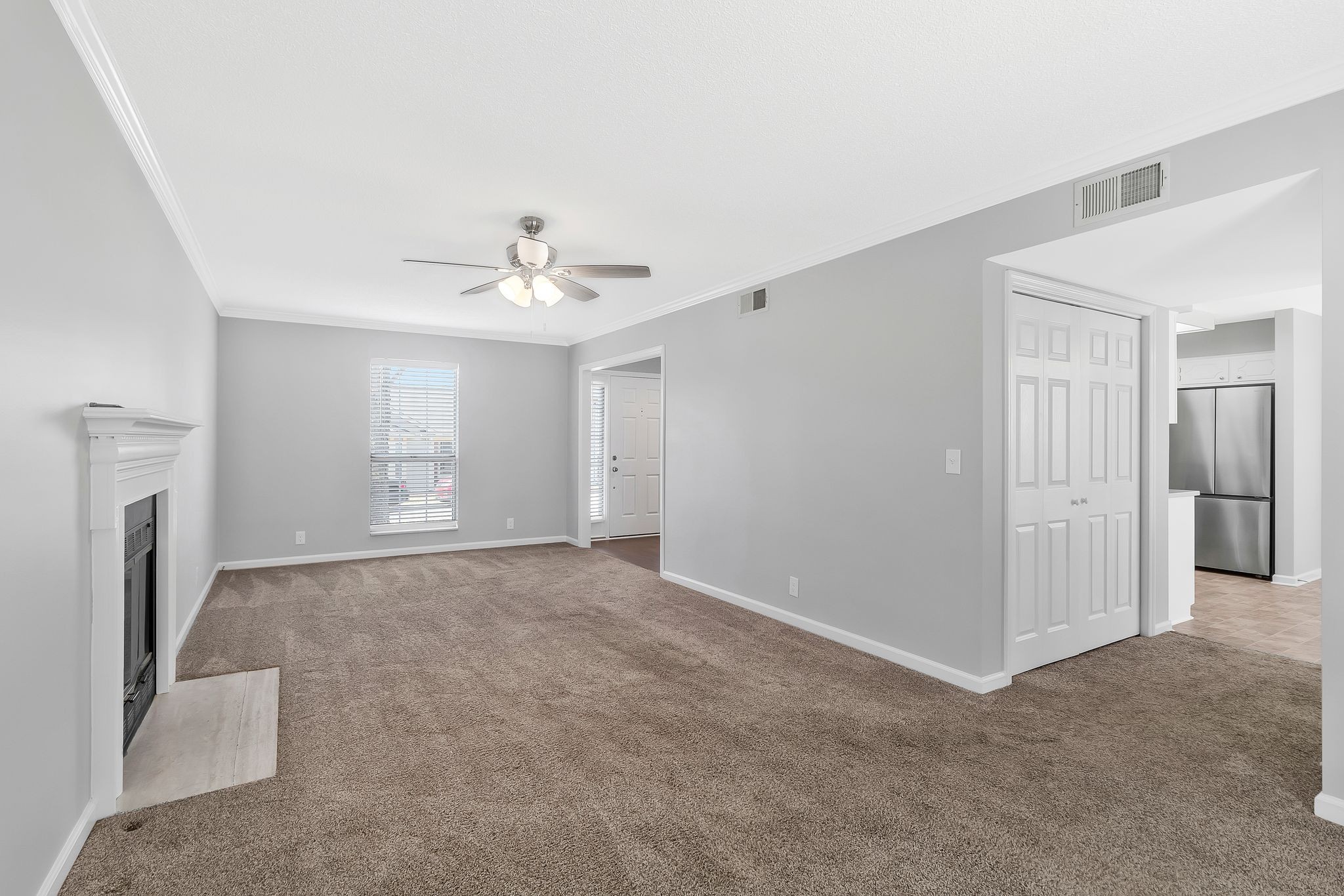 3301 Calais Cir Property Photo 10