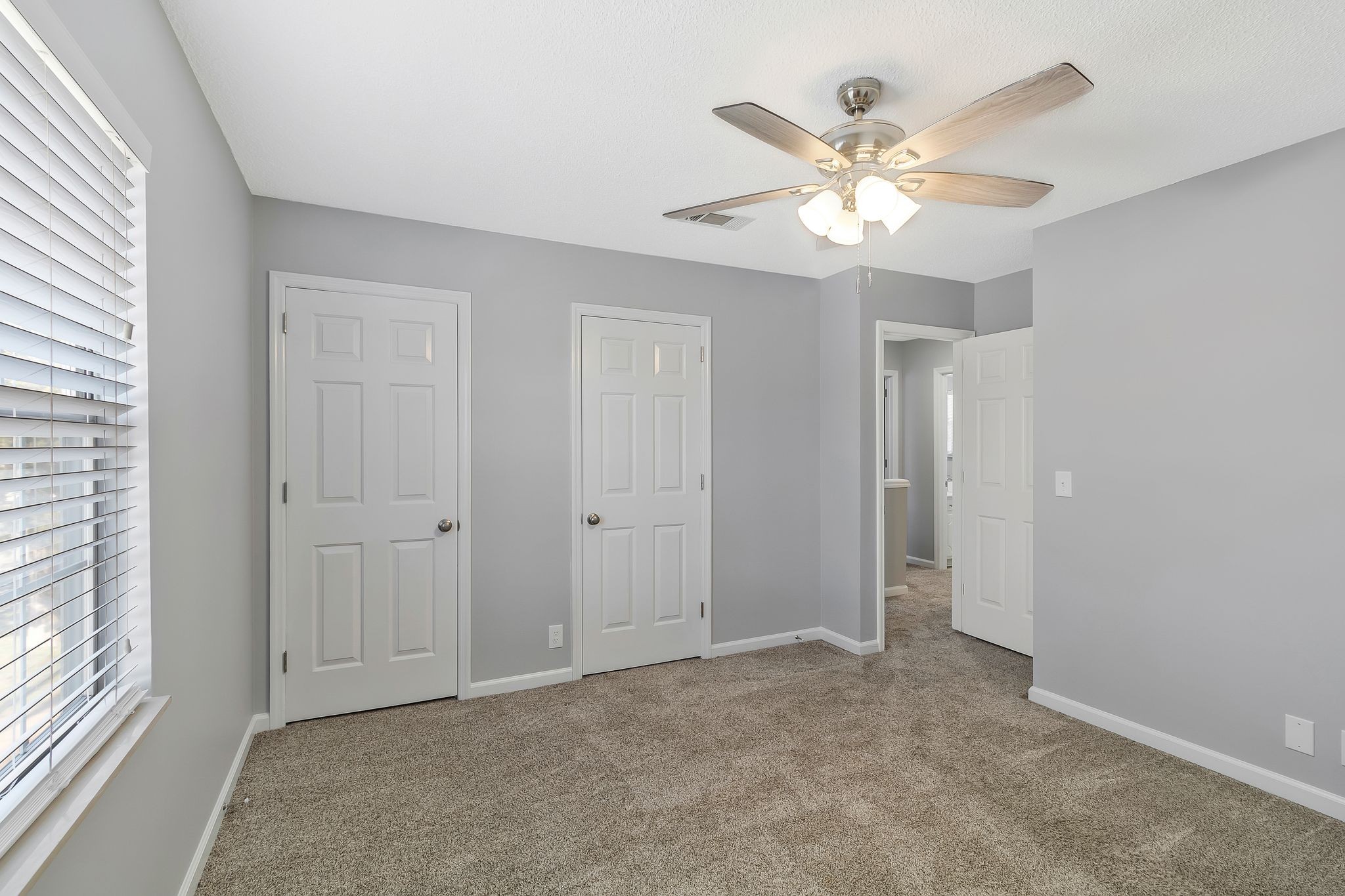 3301 Calais Cir Property Photo 25