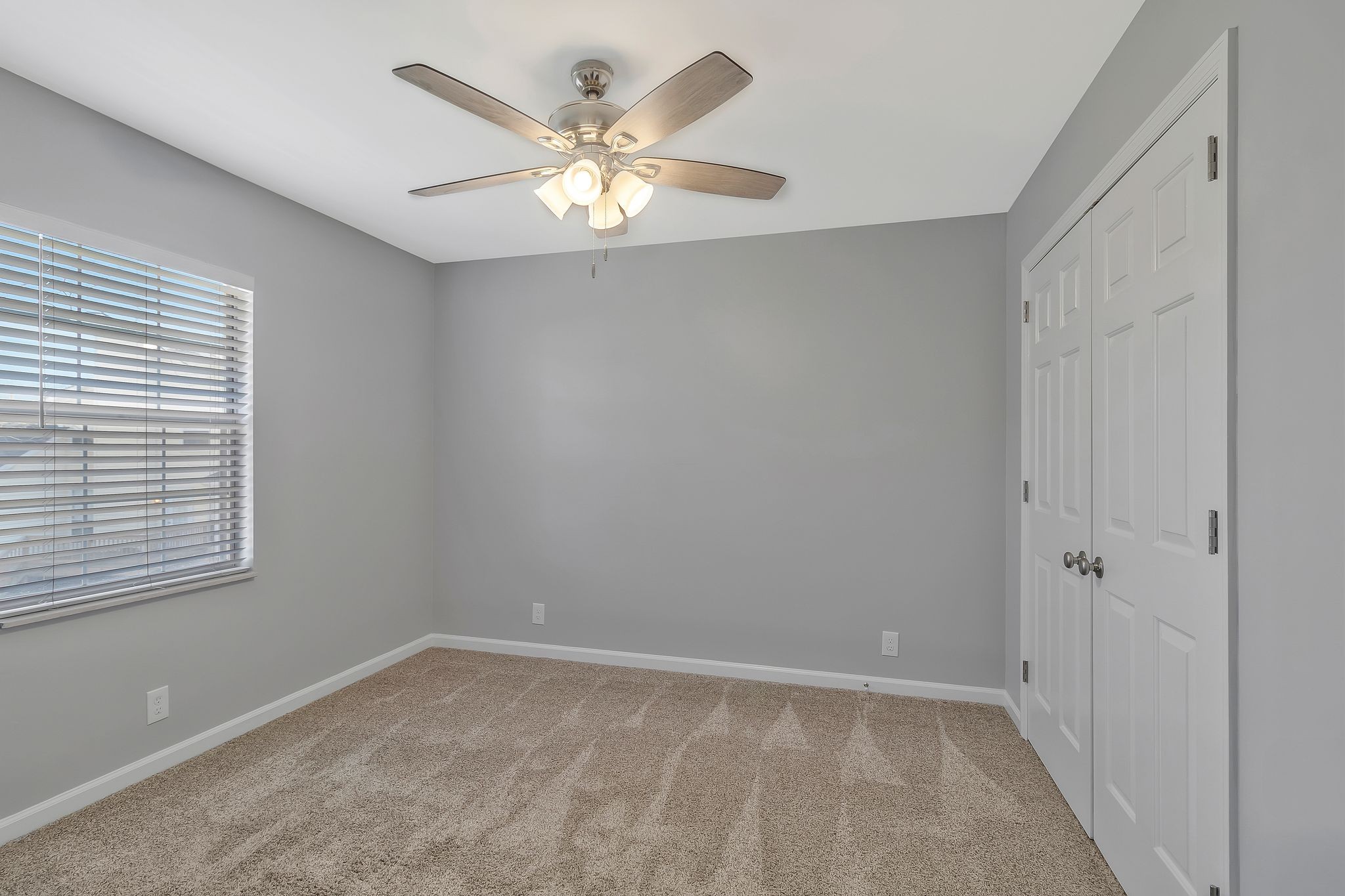 3301 Calais Cir Property Photo 26